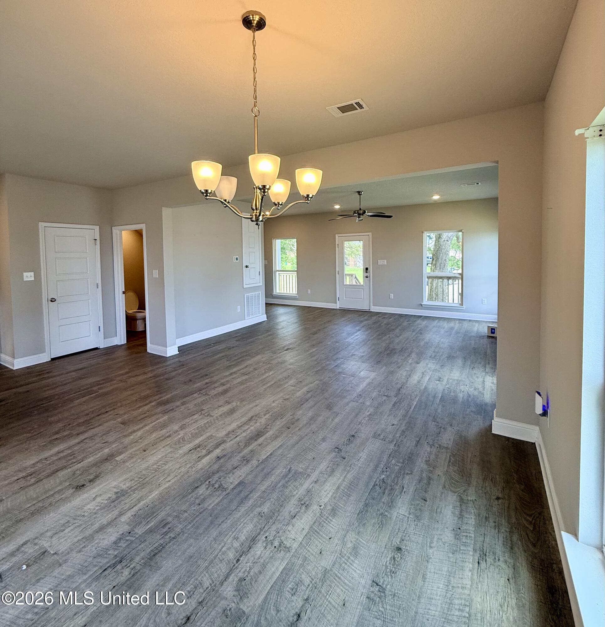 759 Baybreeze Drive Property Photo 4