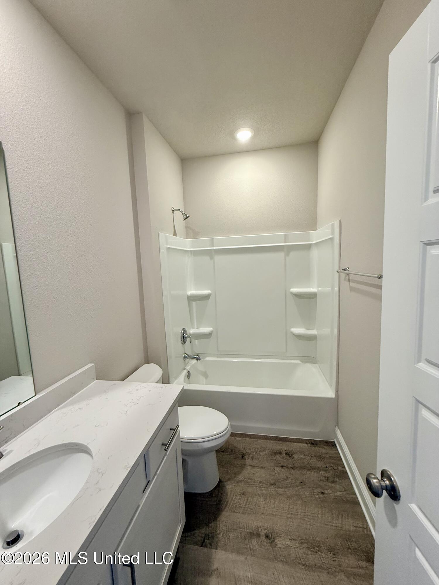 759 Baybreeze Drive Property Photo 9