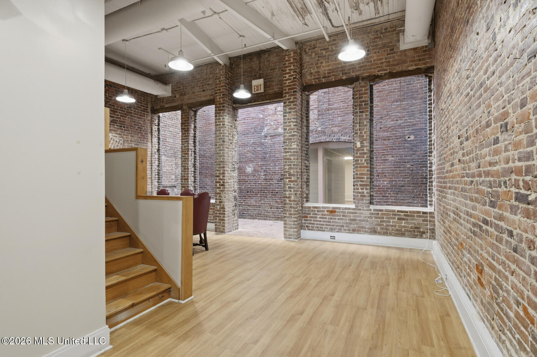 117 N State Street Property Photo 15