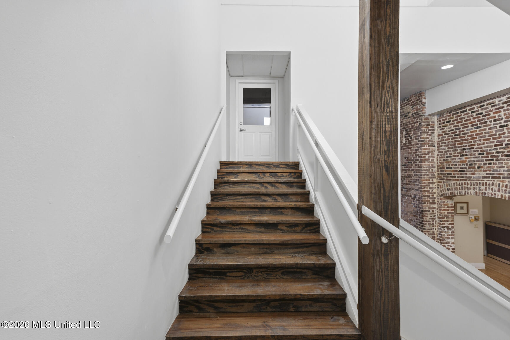117 N State Street Property Photo 23