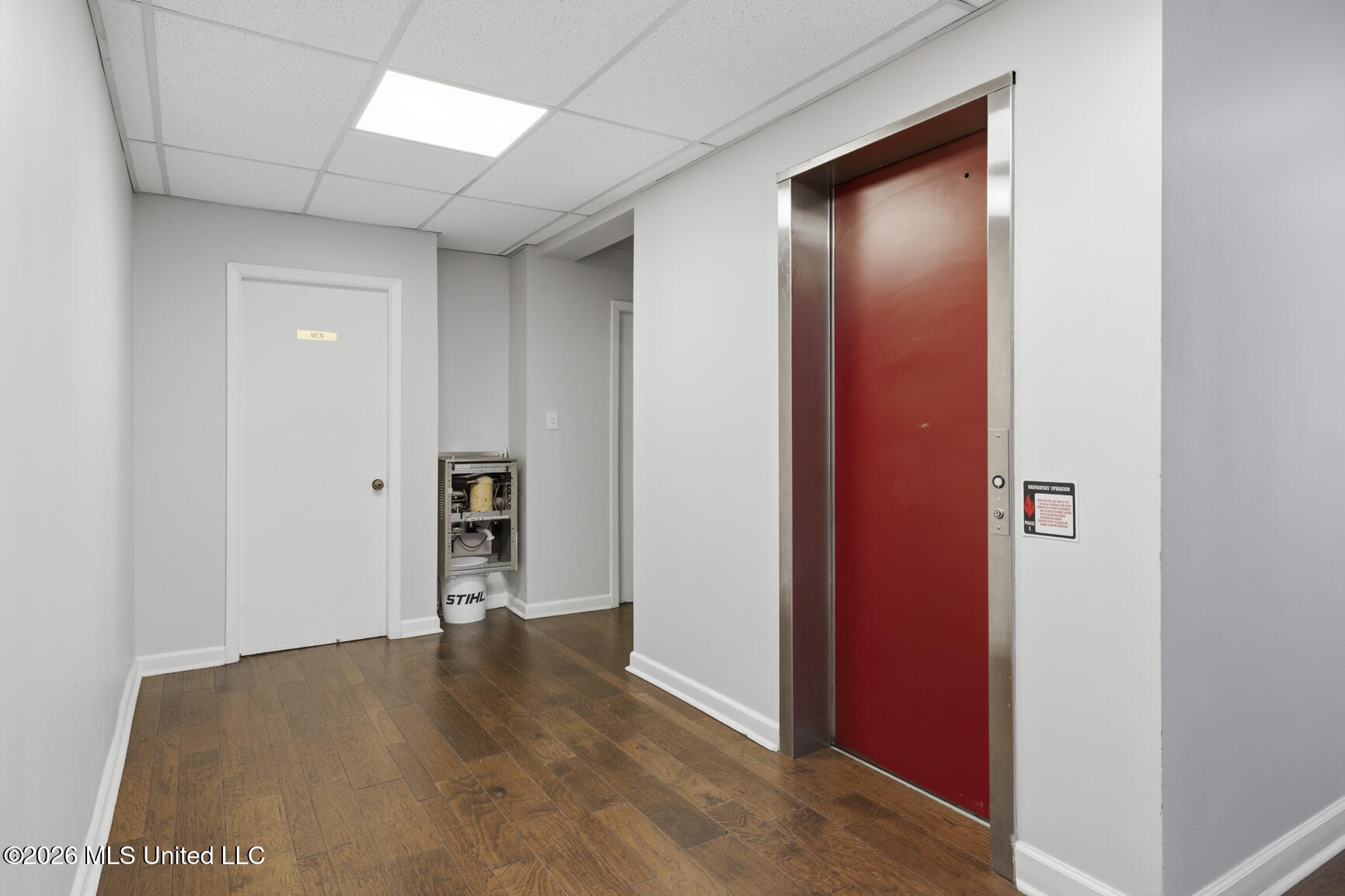 117 N State Street Property Photo 25