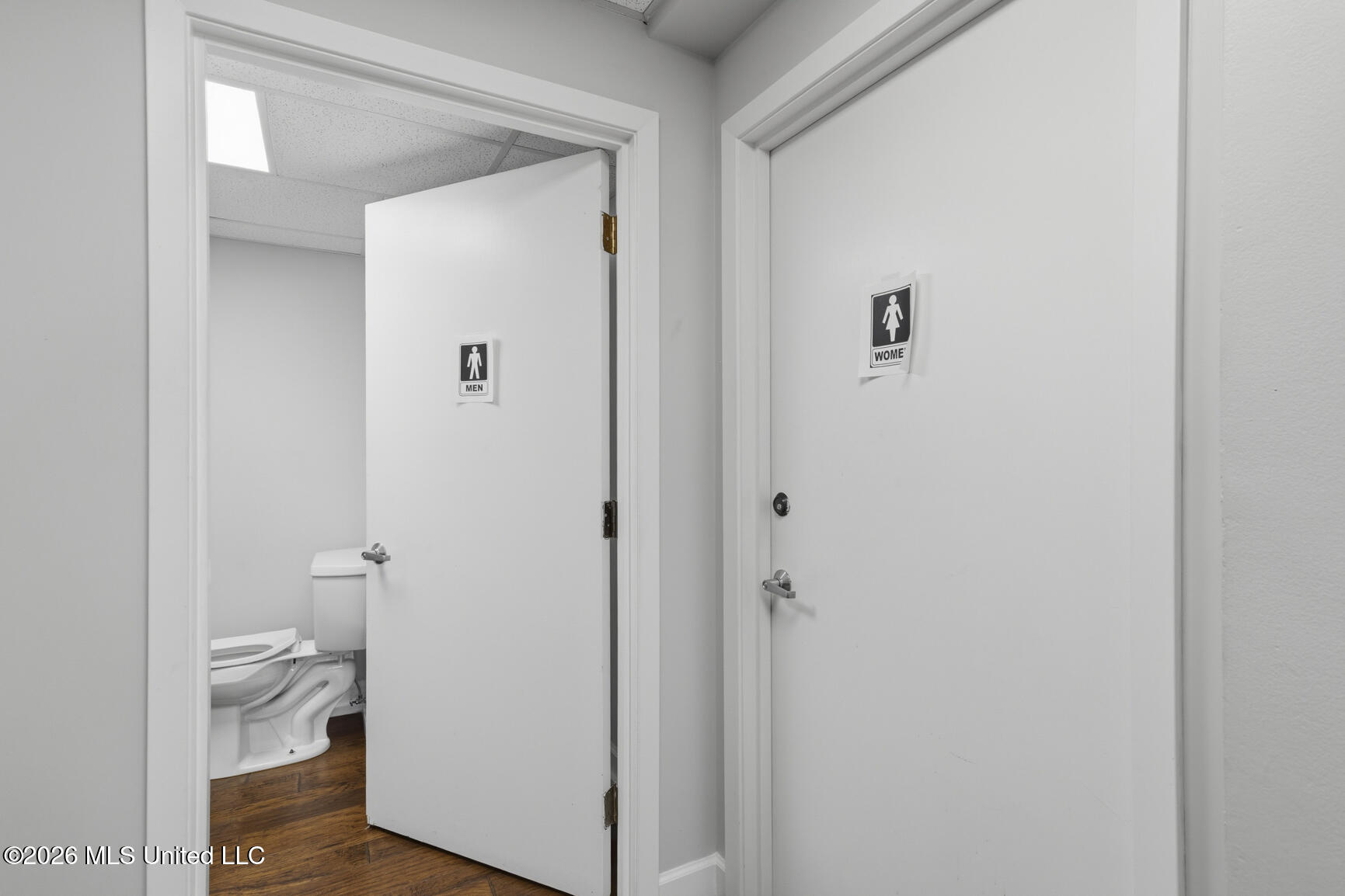 117 N State Street Property Photo 26