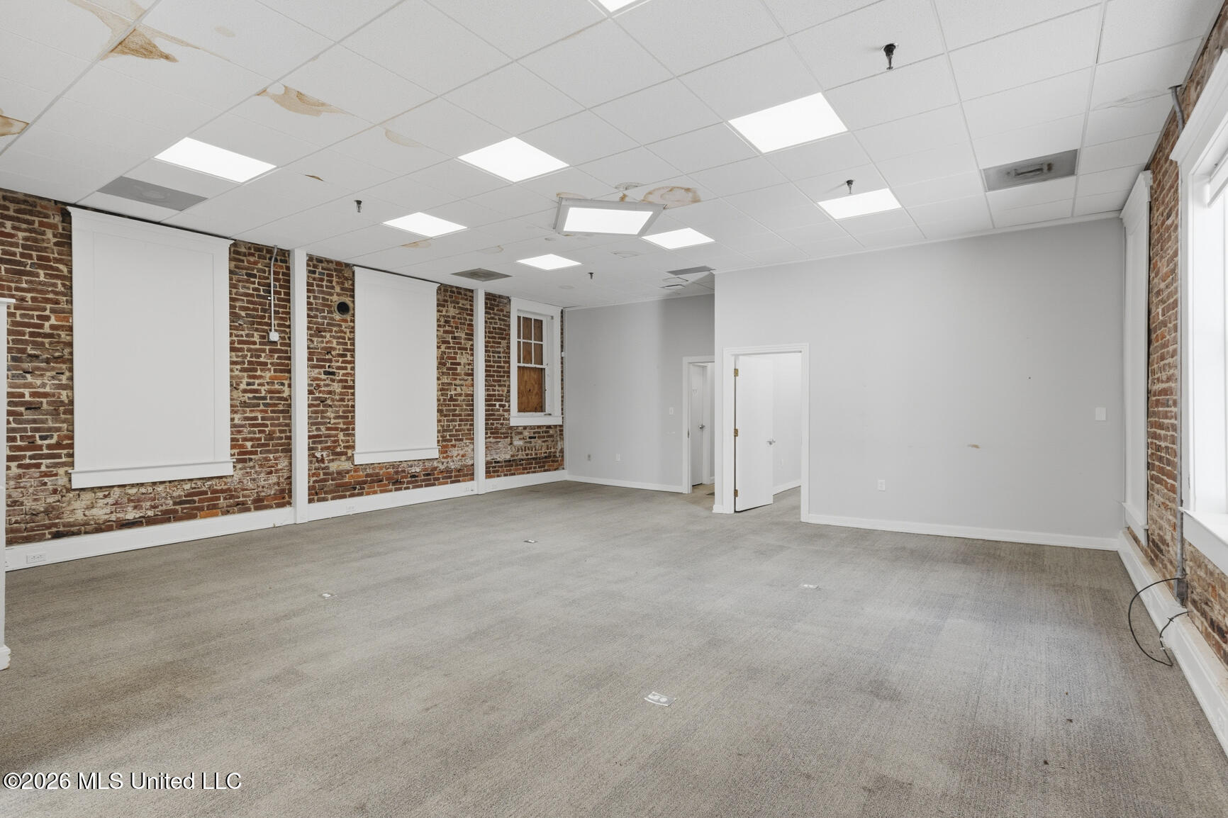117 N State Street Property Photo 46