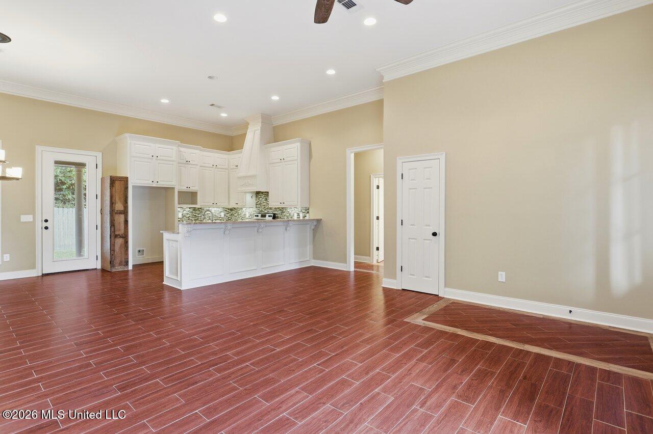 107 Copper Lane Property Photo 5