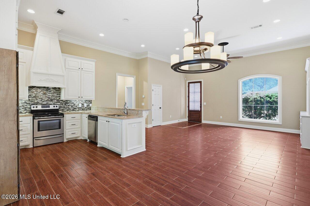 107 Copper Lane Property Photo 8