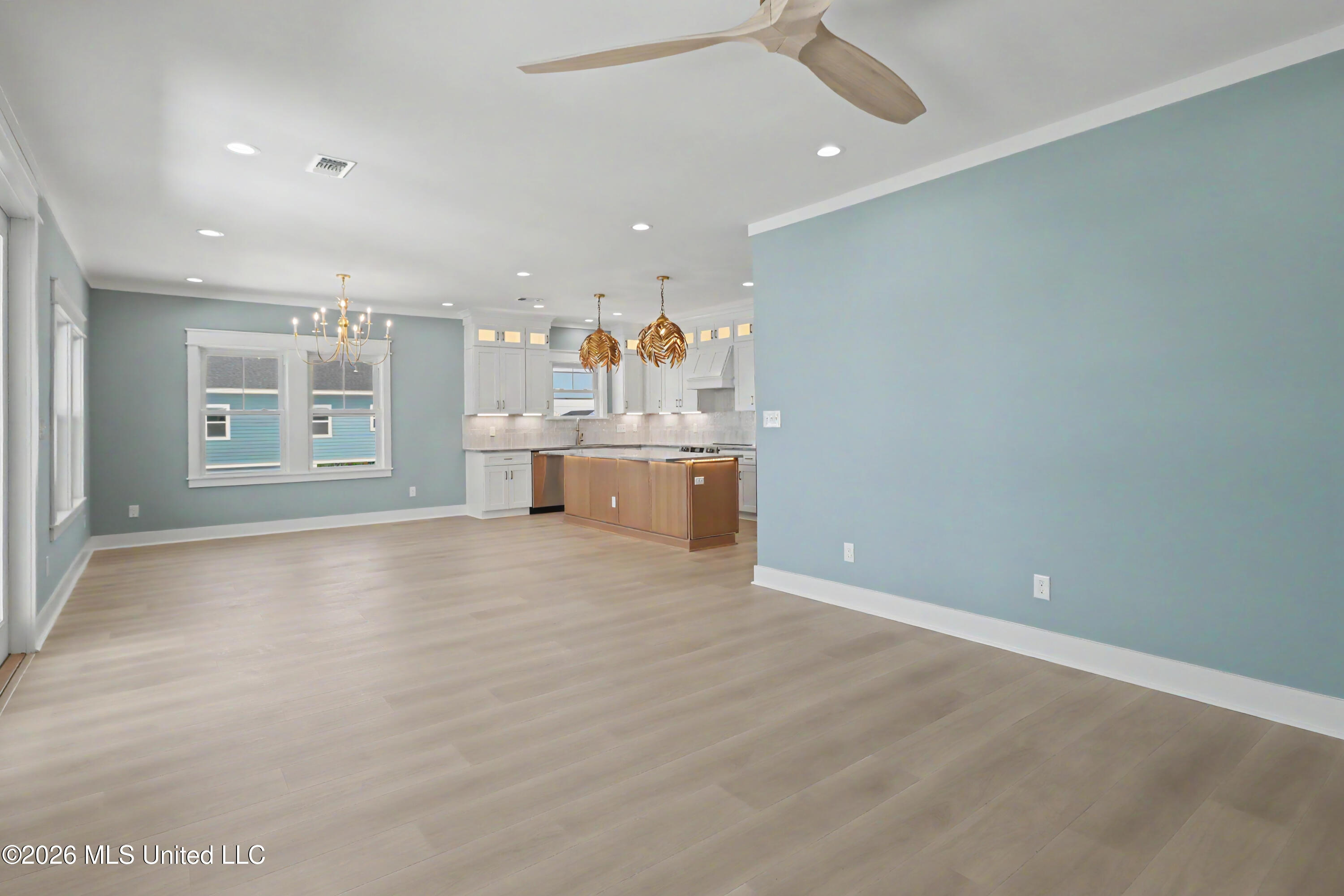 4060 N Sumatra Street Property Photo 6