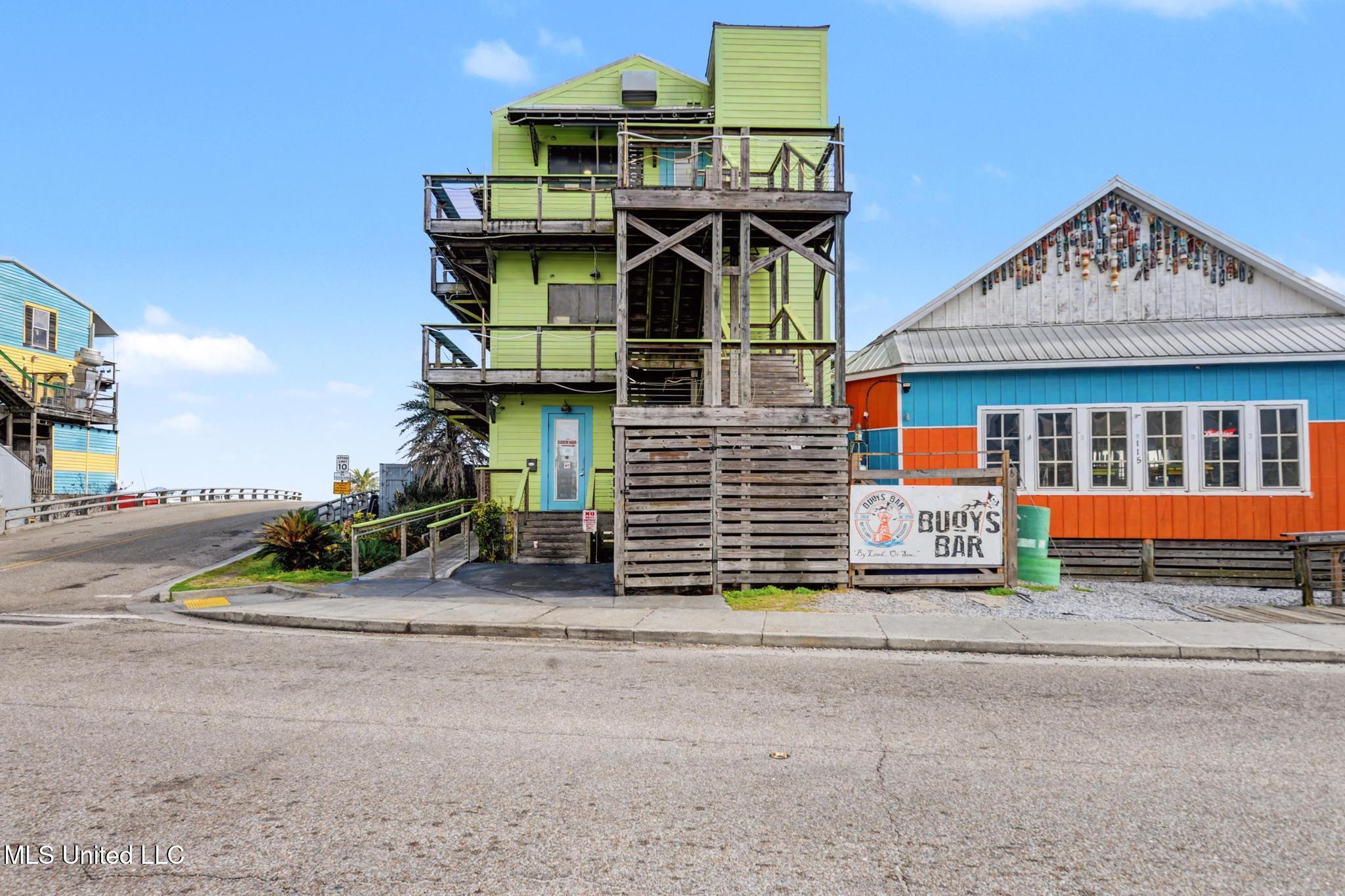 113 S Beach Boulevard Property Photo 5