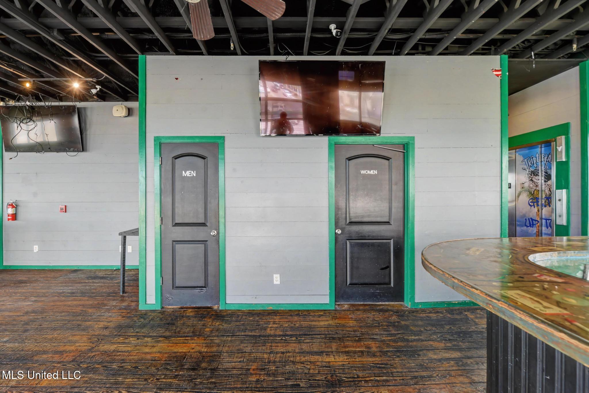 113 S Beach Boulevard Property Photo 13