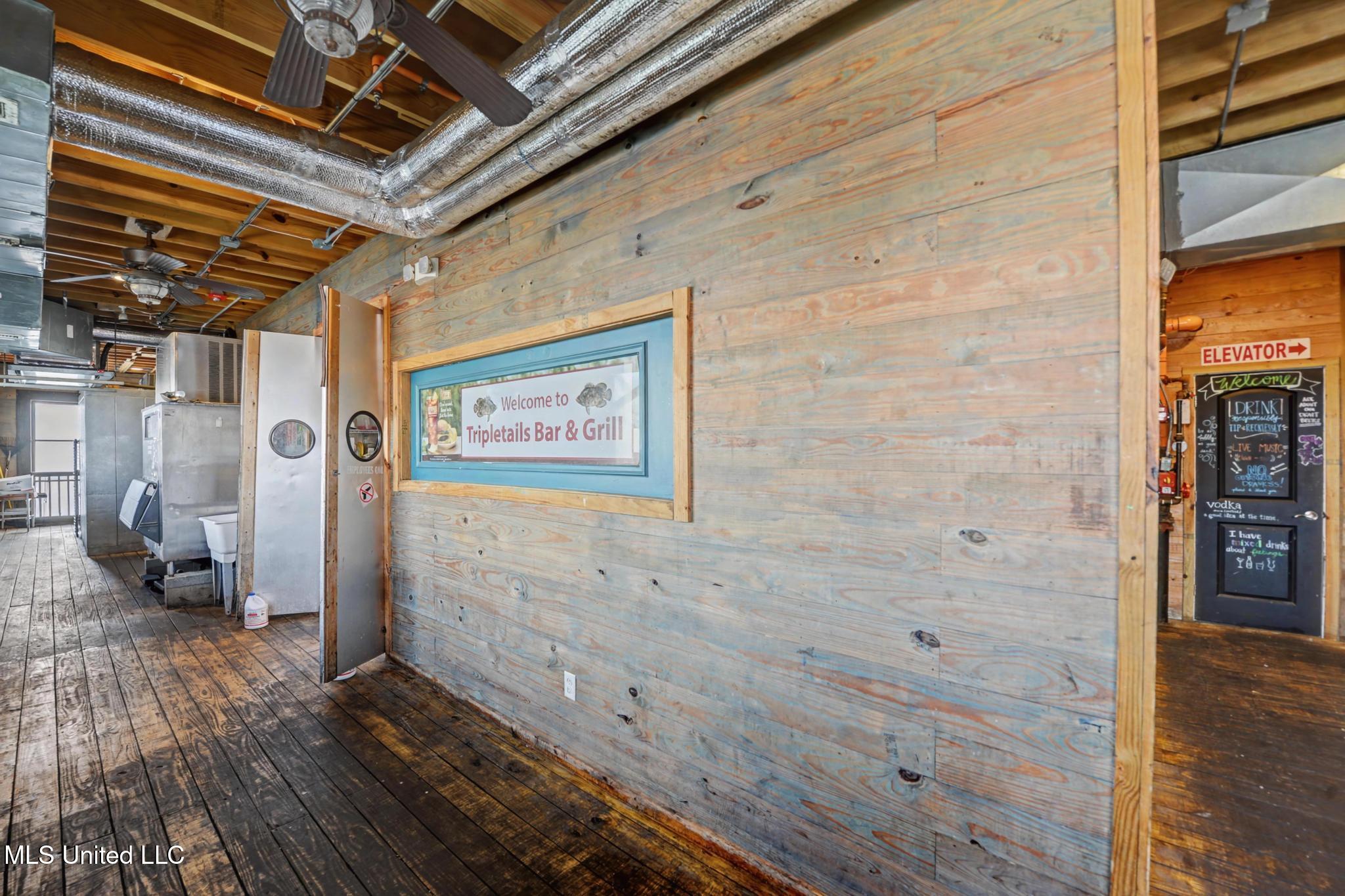 113 S Beach Boulevard Property Photo 23
