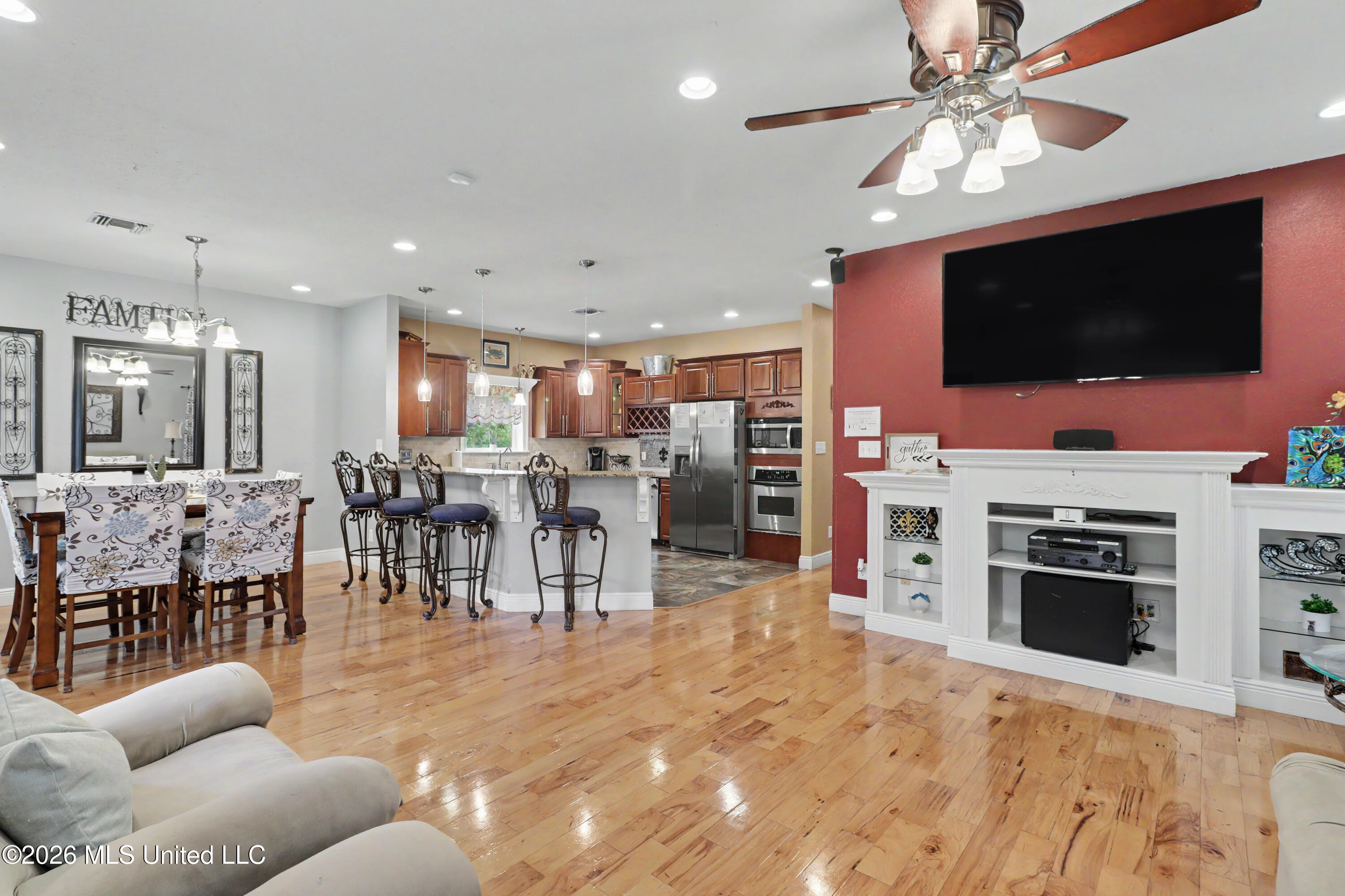 1009 Saint Joseph Street Property Photo 6