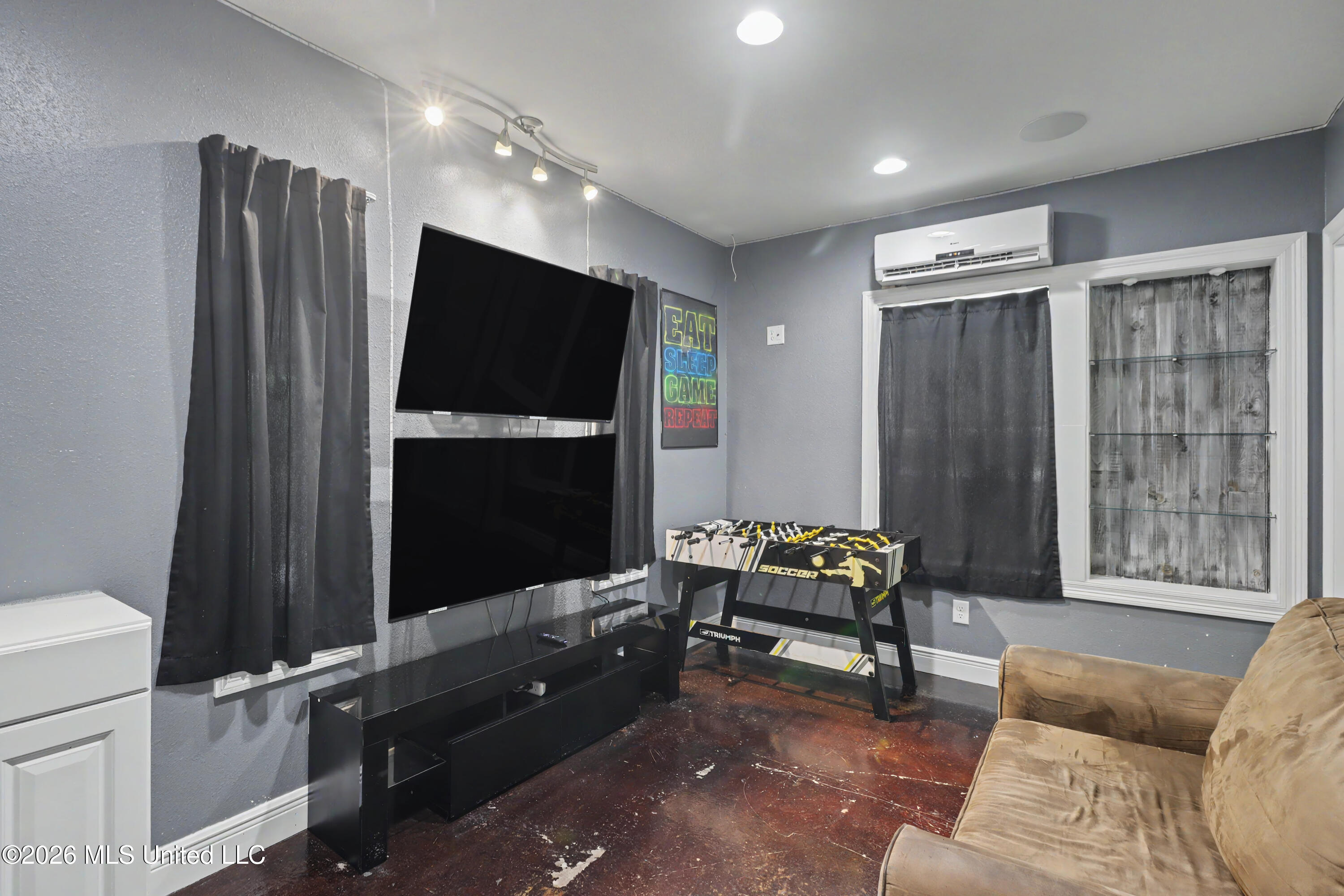 1009 Saint Joseph Street Property Photo 31