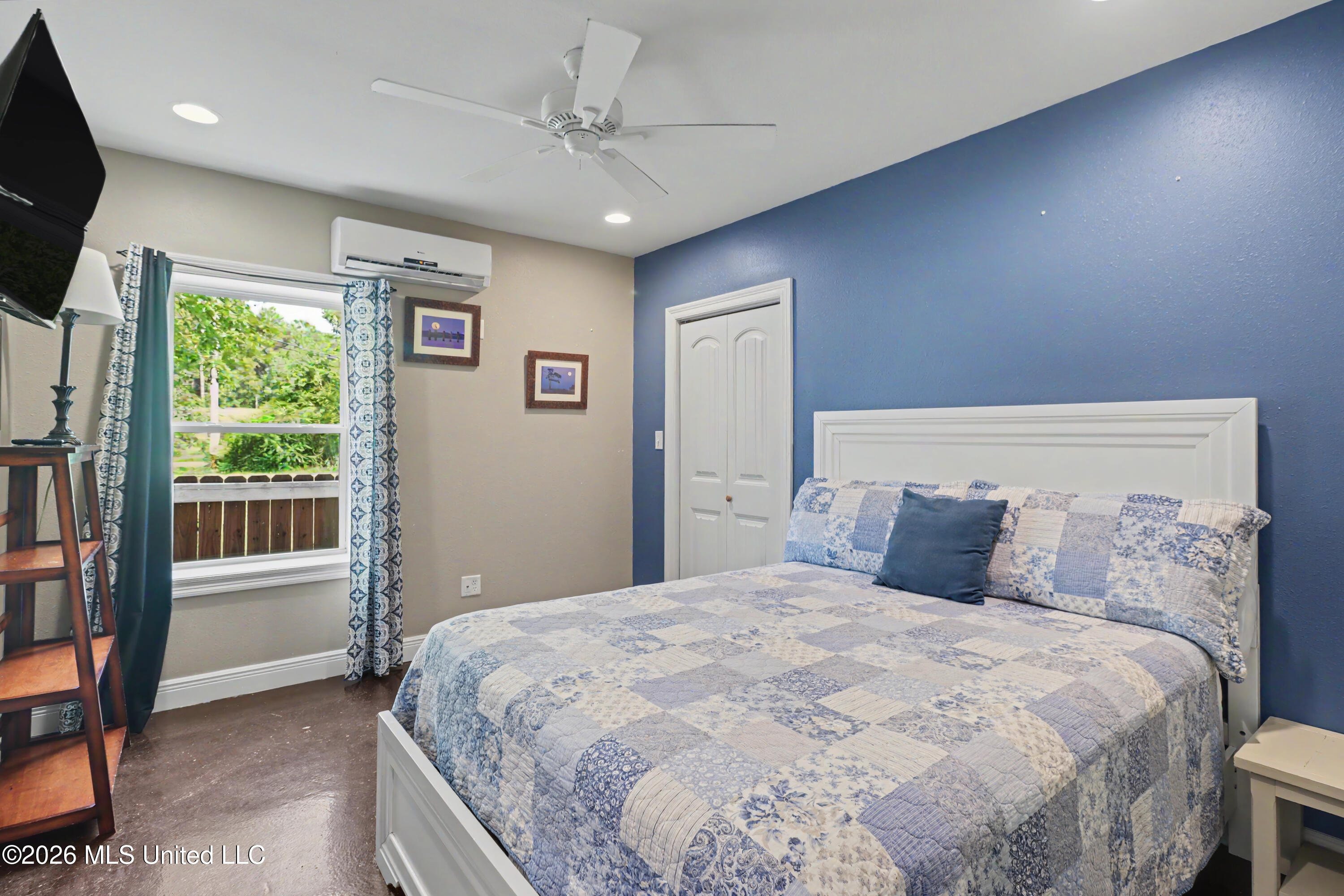 1009 Saint Joseph Street Property Photo 33