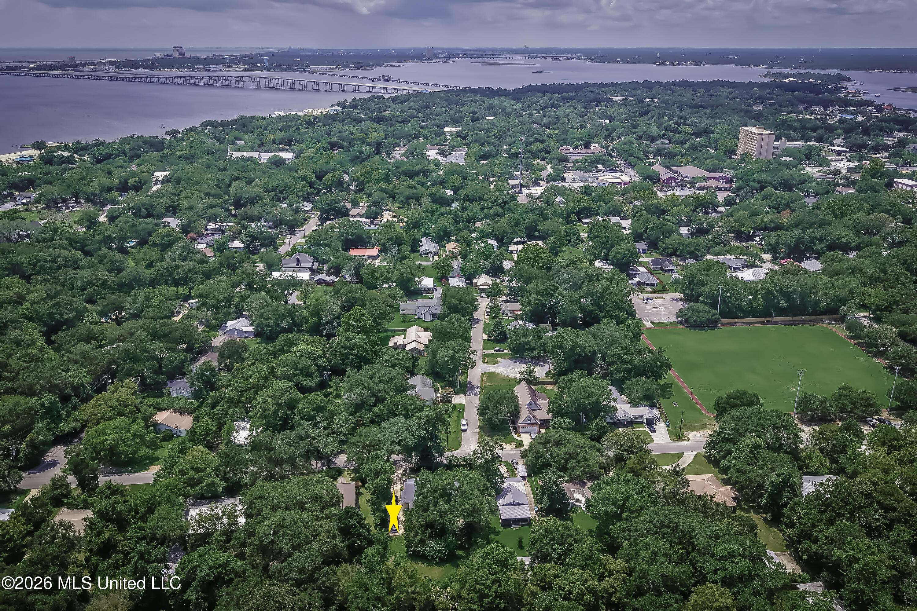 414 General Pershing Avenue Property Photo 2