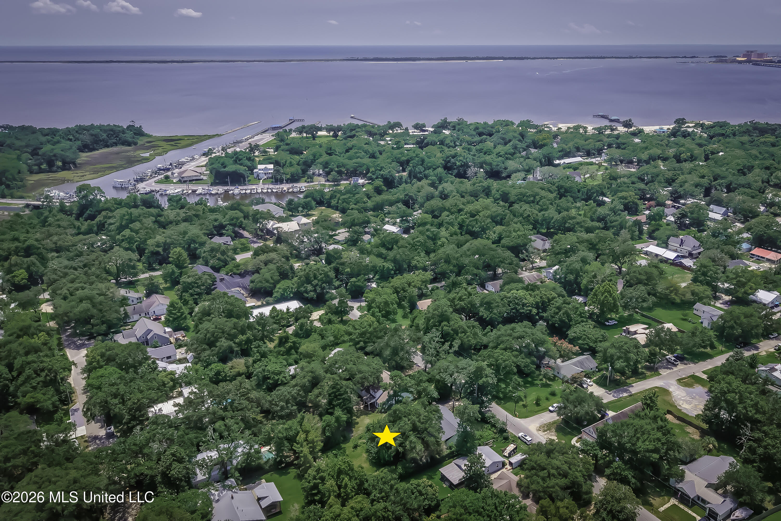 414 General Pershing Avenue Property Photo 4