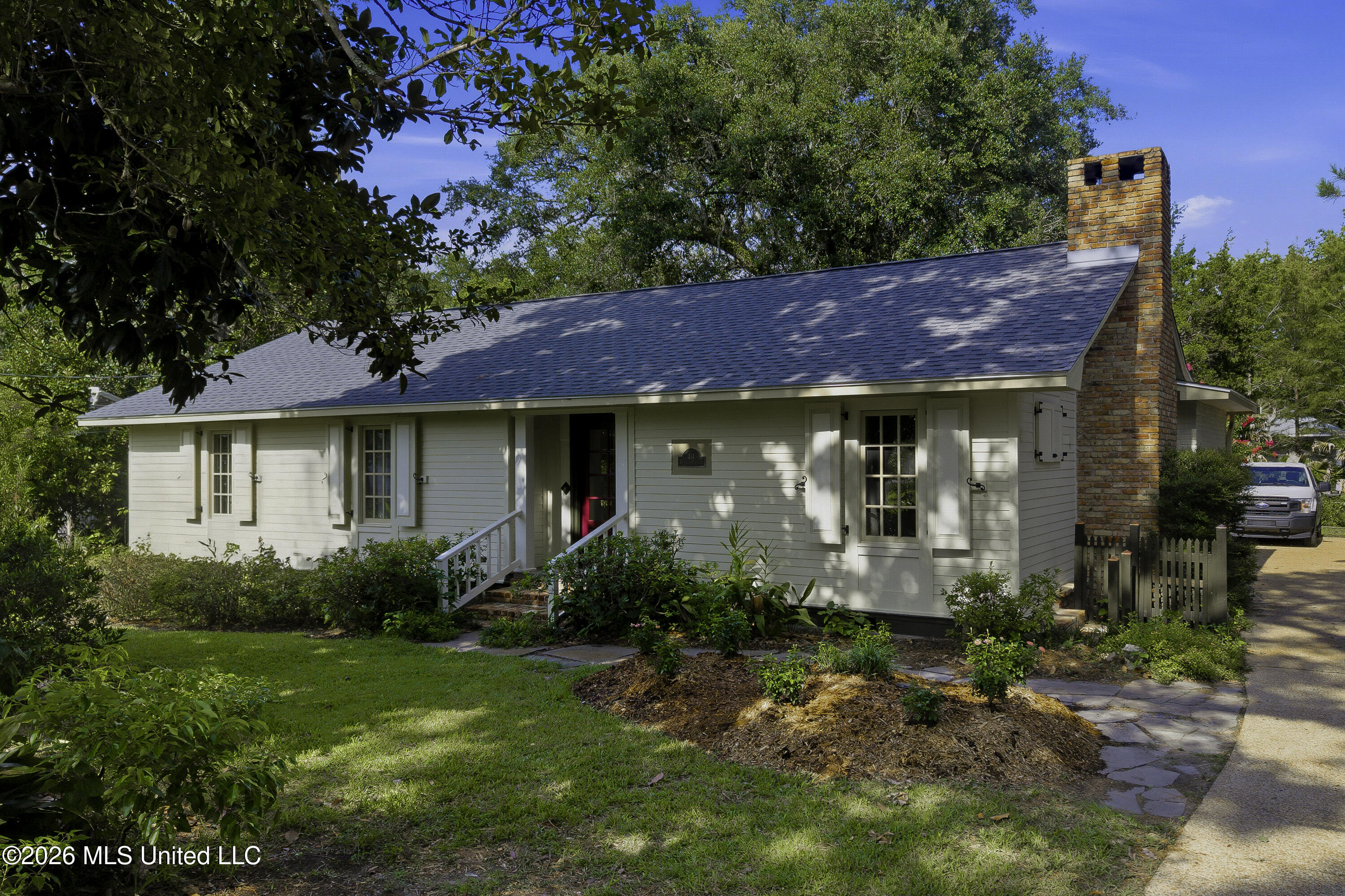 414 General Pershing Avenue Property Photo 20