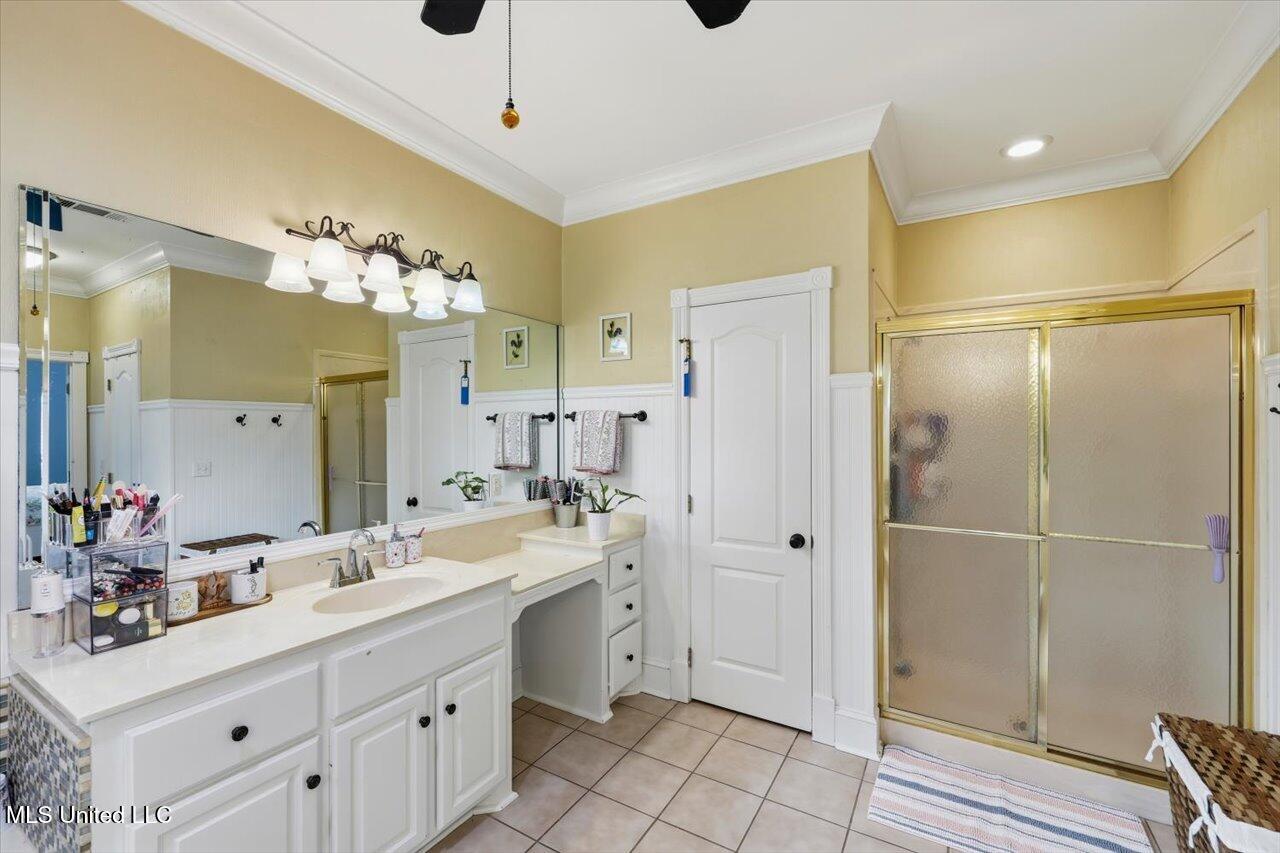 112 Saddle Creek Cove Property Photo 27