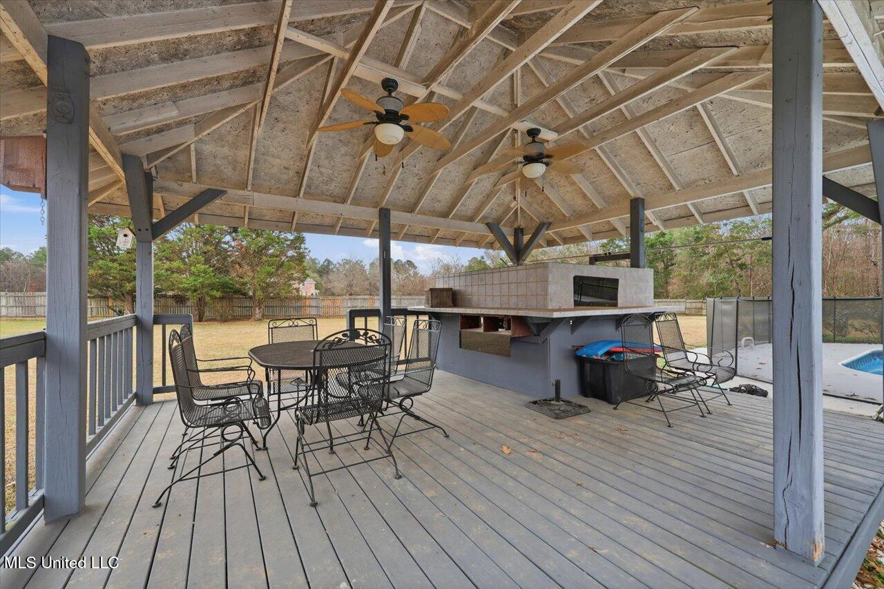 112 Saddle Creek Cove Property Photo 50