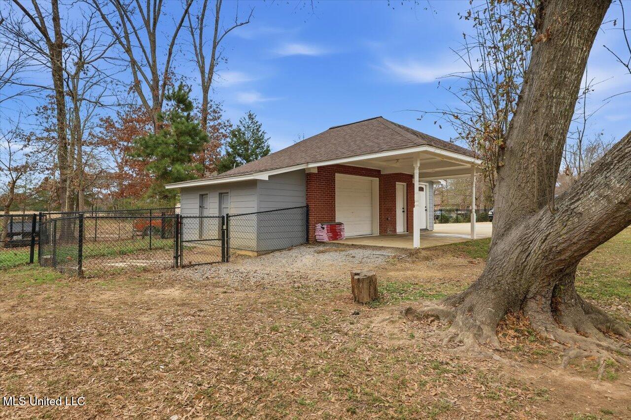 112 Saddle Creek Cove Property Photo 55