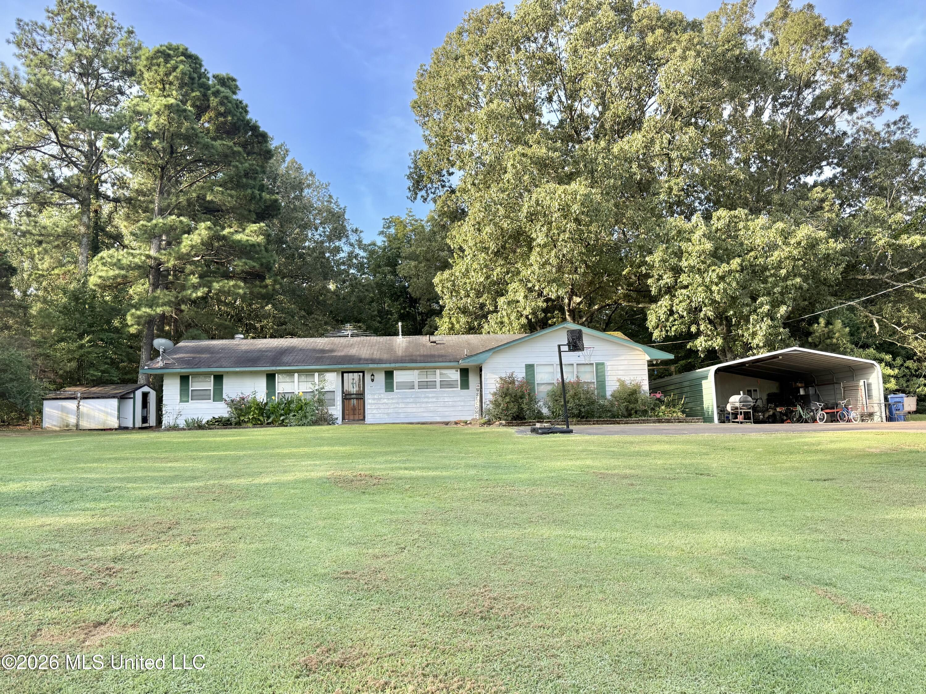 491 S Thunderbird Drive Property Photo 1