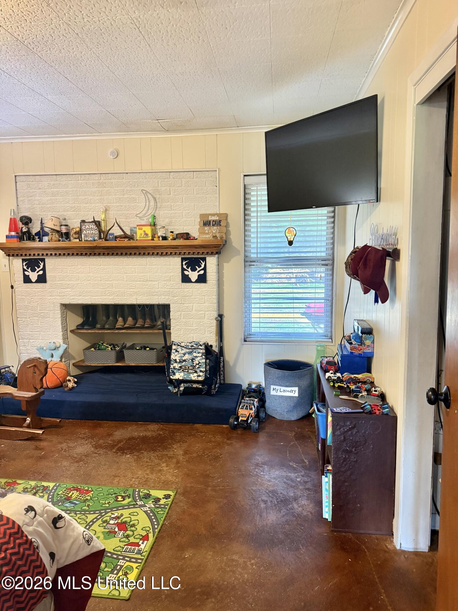 491 S Thunderbird Drive Property Photo 14