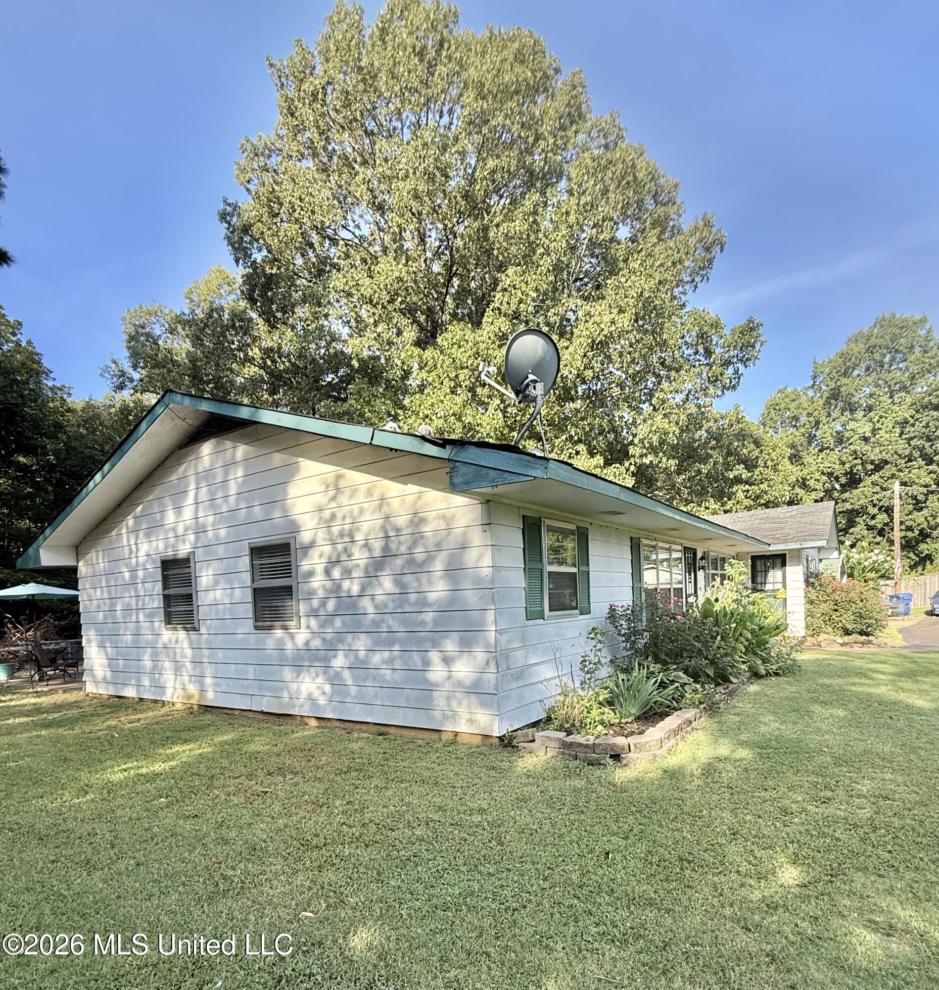 491 S Thunderbird Drive Property Photo 27