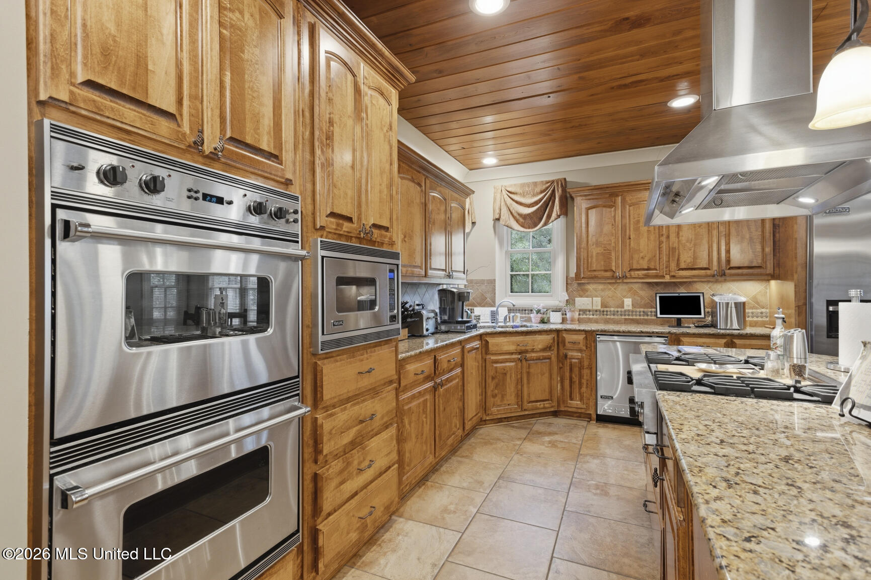 118 Glenwood Bend Property Photo 7