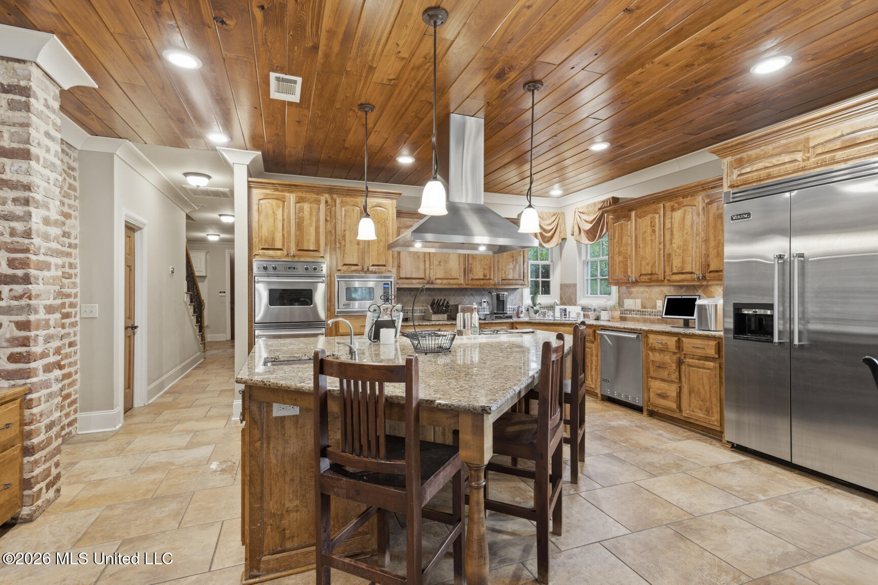 118 Glenwood Bend Property Photo 11