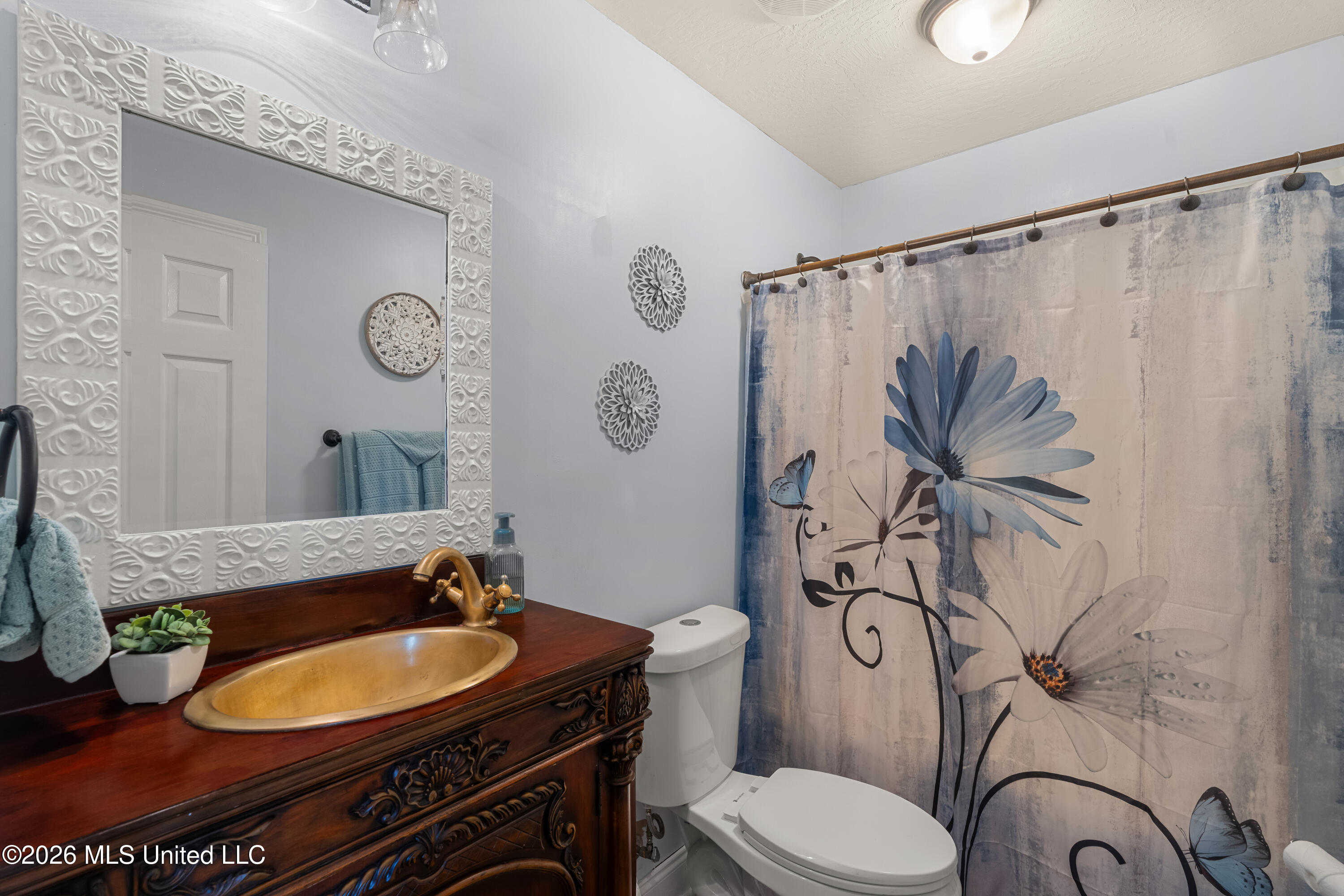40 S Ambrose Property Photo 23