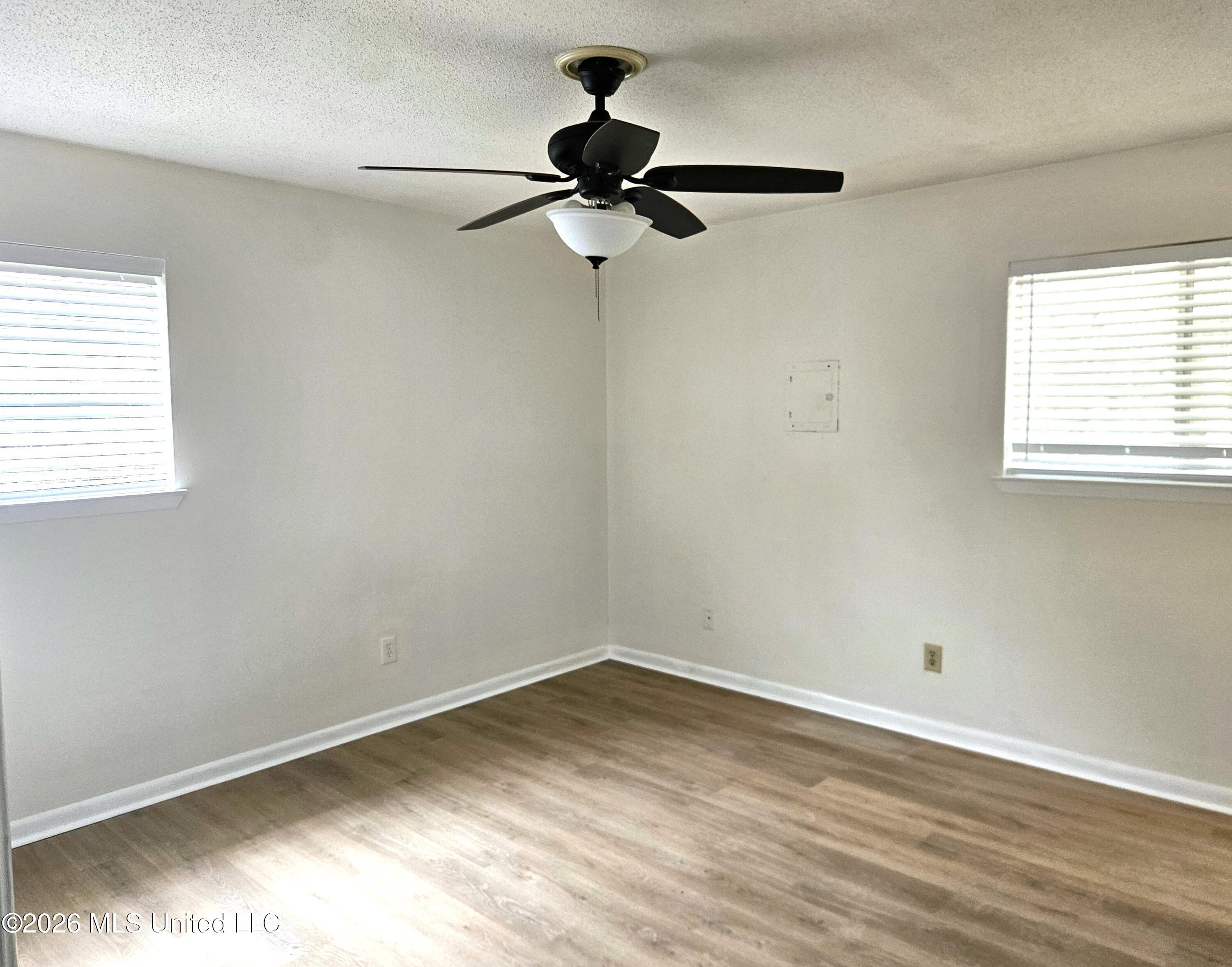 4205 Yosemite Drive Property Photo 6