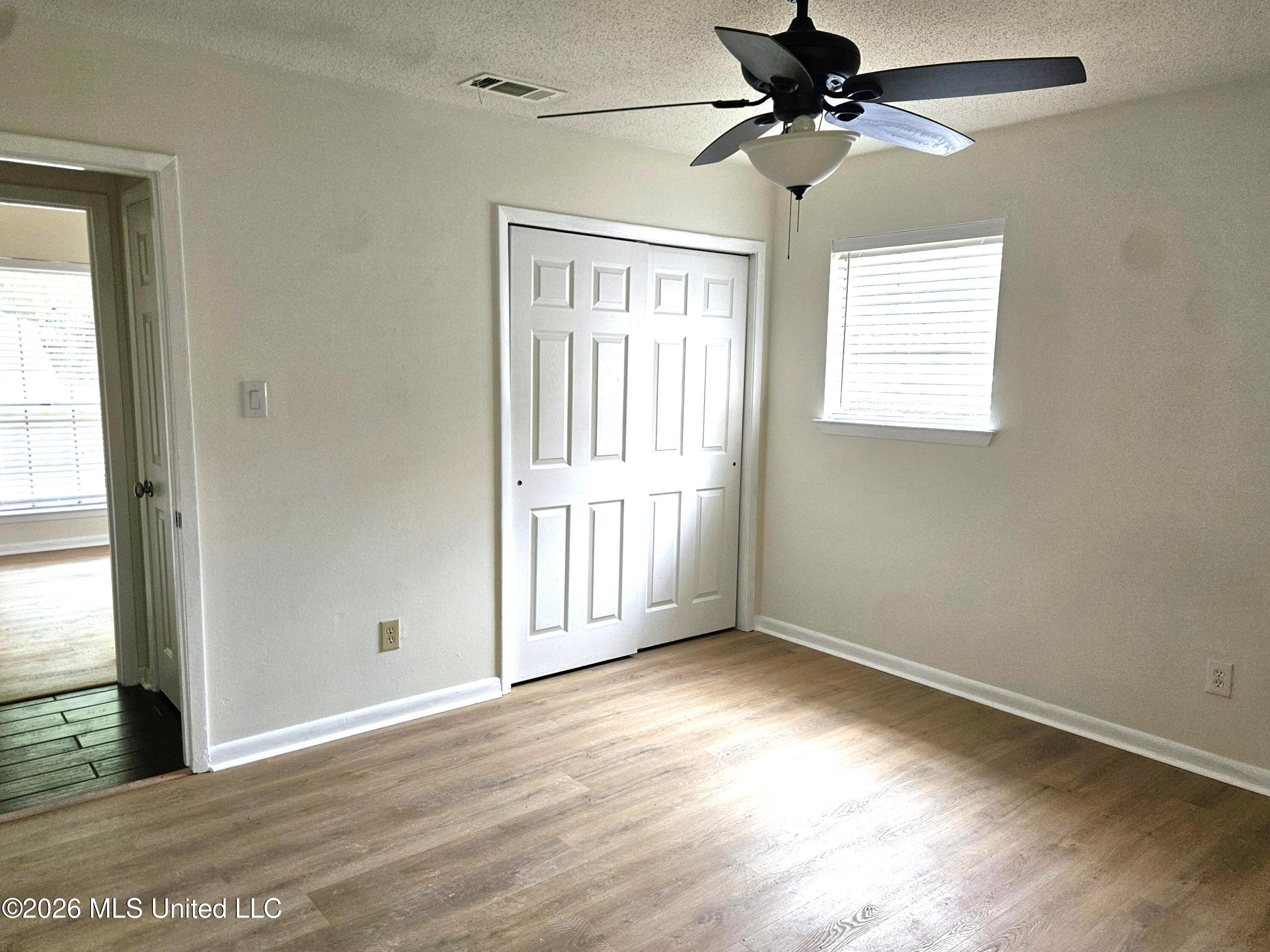 4205 Yosemite Drive Property Photo 10