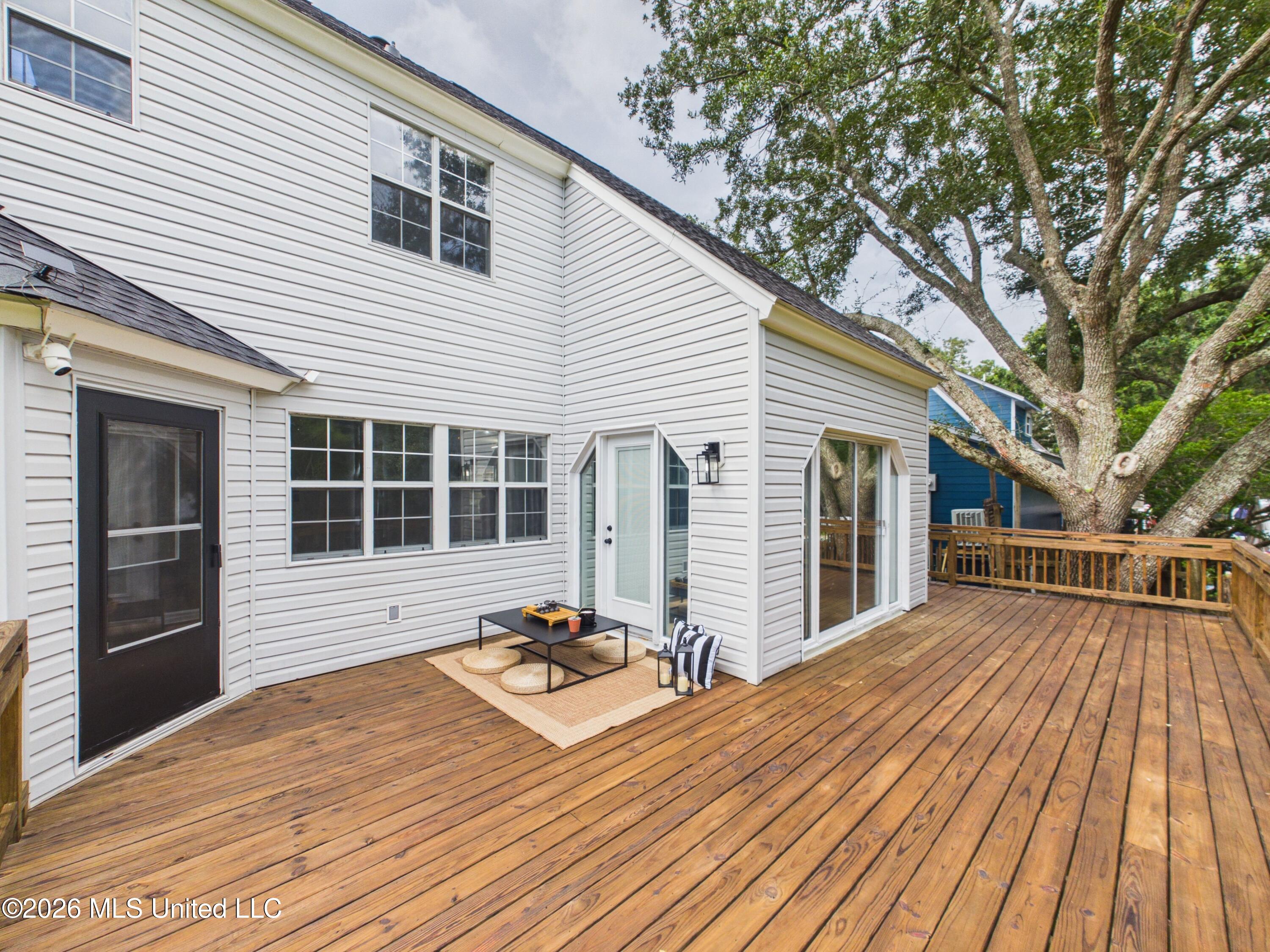108 Penny Court Property Photo 32