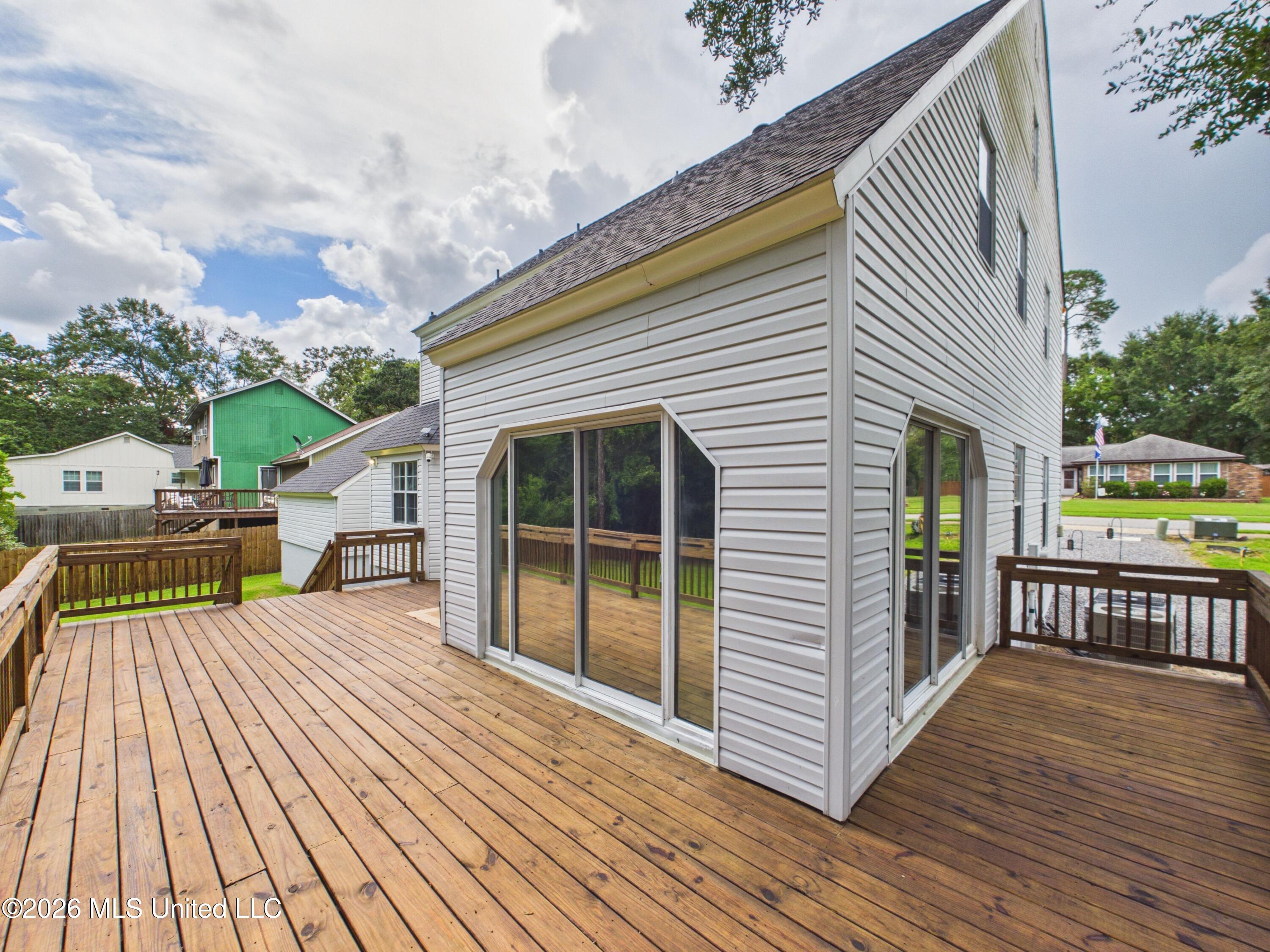 108 Penny Court Property Photo 33