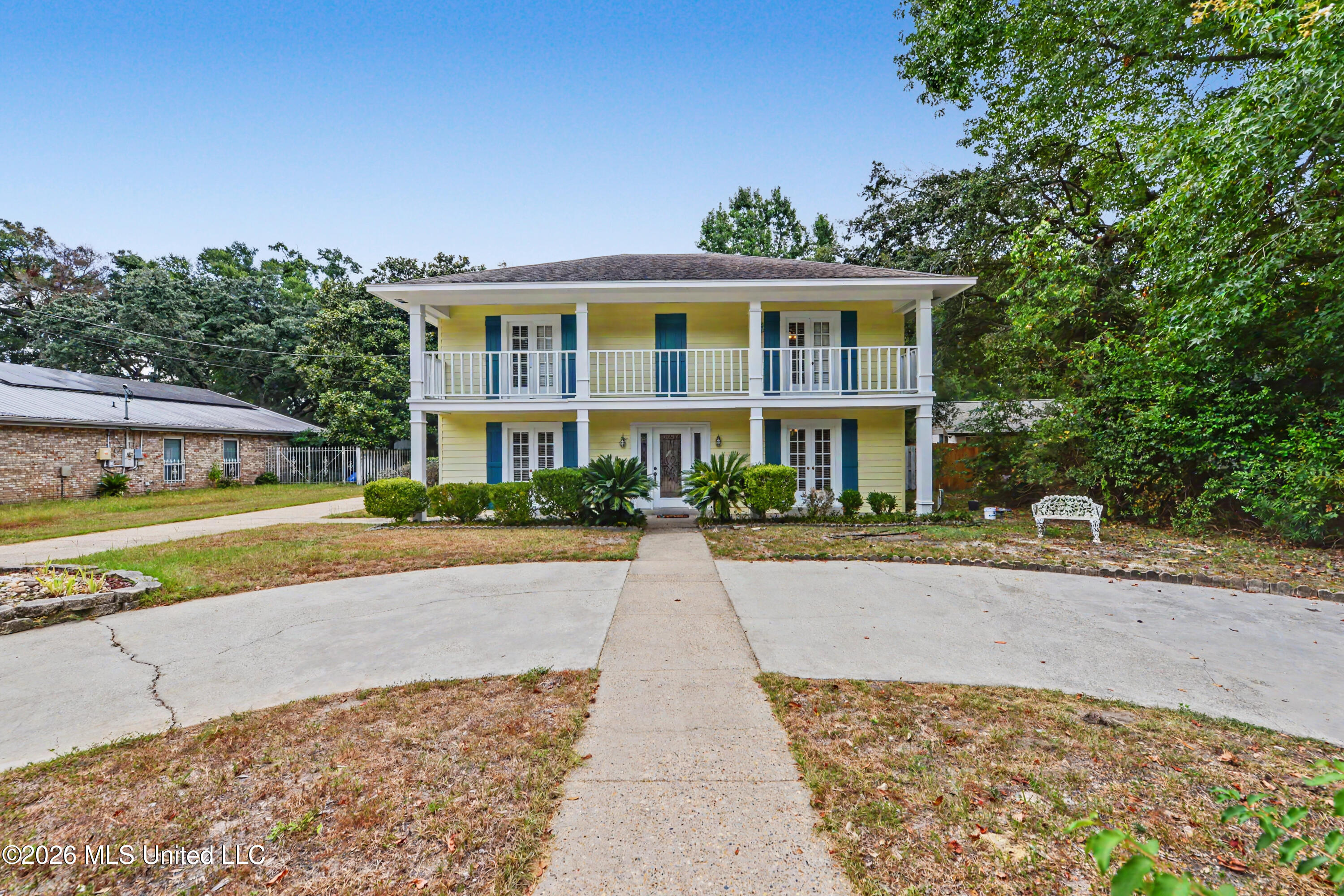 312 Westview Drive Property Photo 1