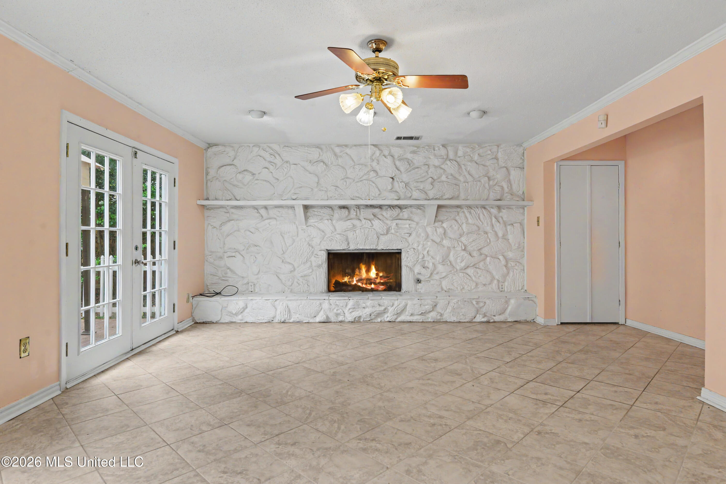 312 Westview Drive Property Photo 3