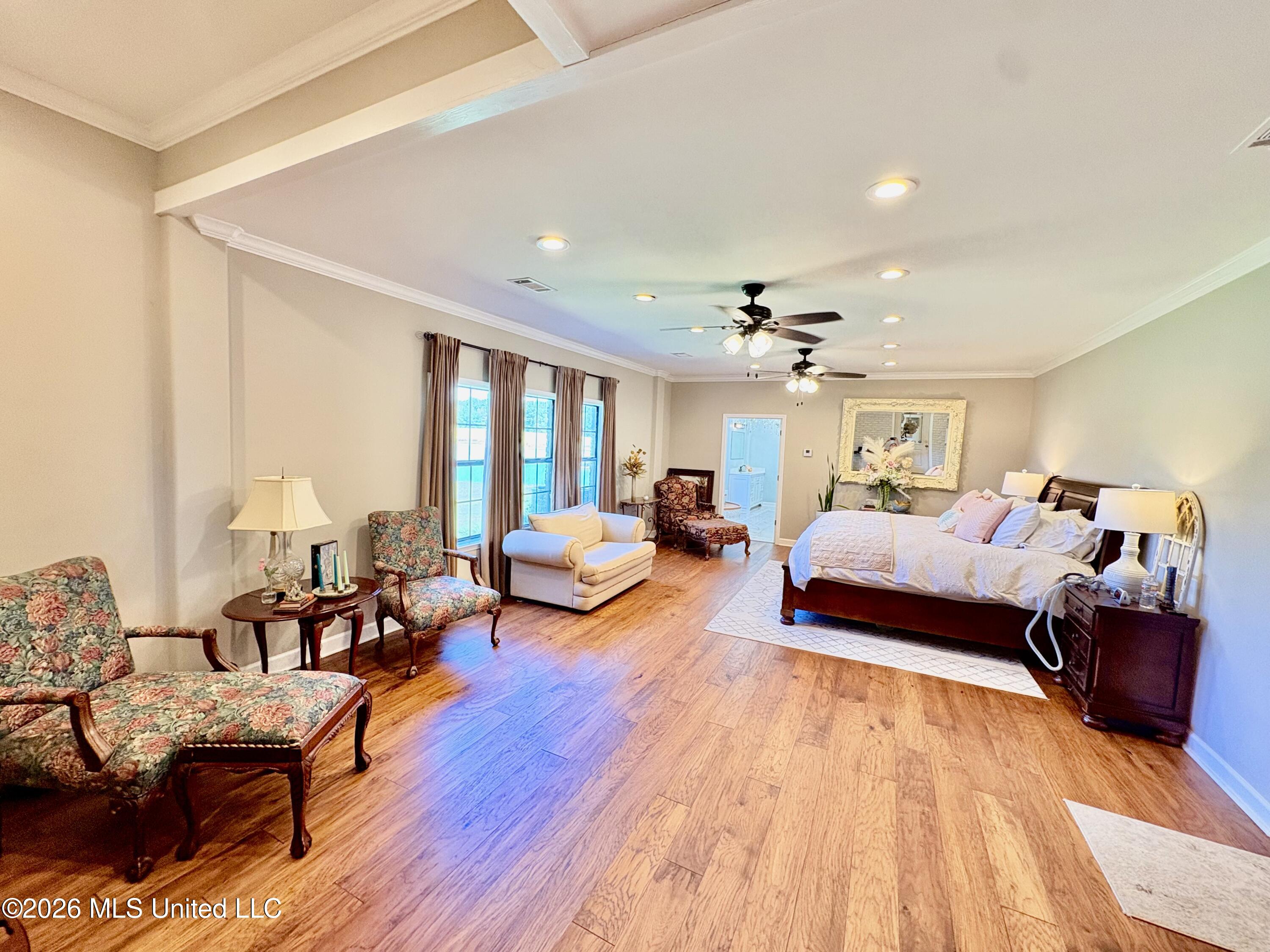 1037 Wellington Ridge Drive Property Photo 13