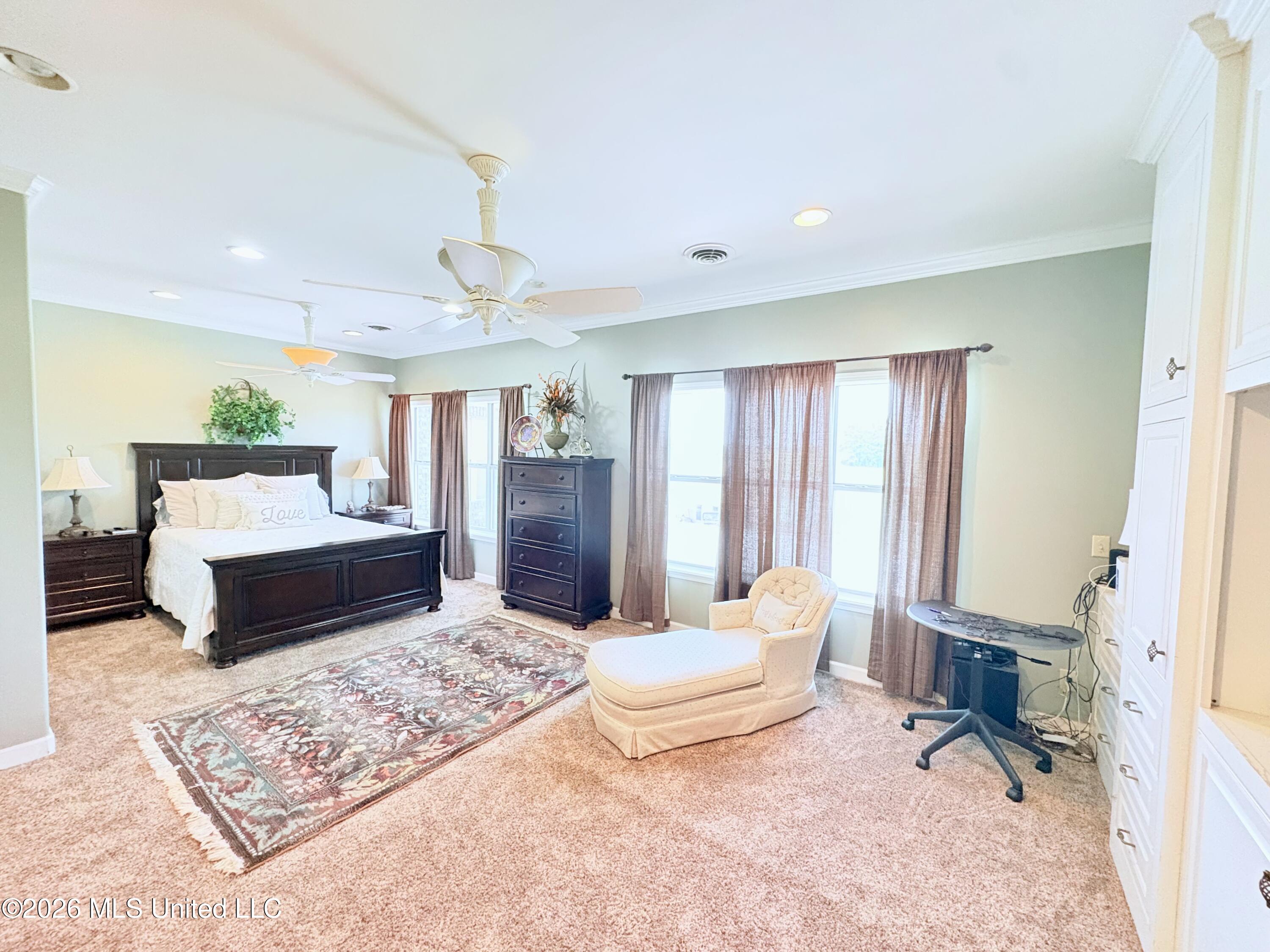 1037 Wellington Ridge Drive Property Photo 24