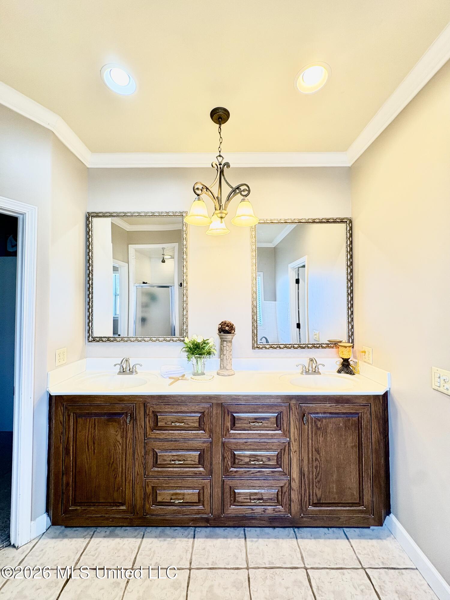 1037 Wellington Ridge Drive Property Photo 25