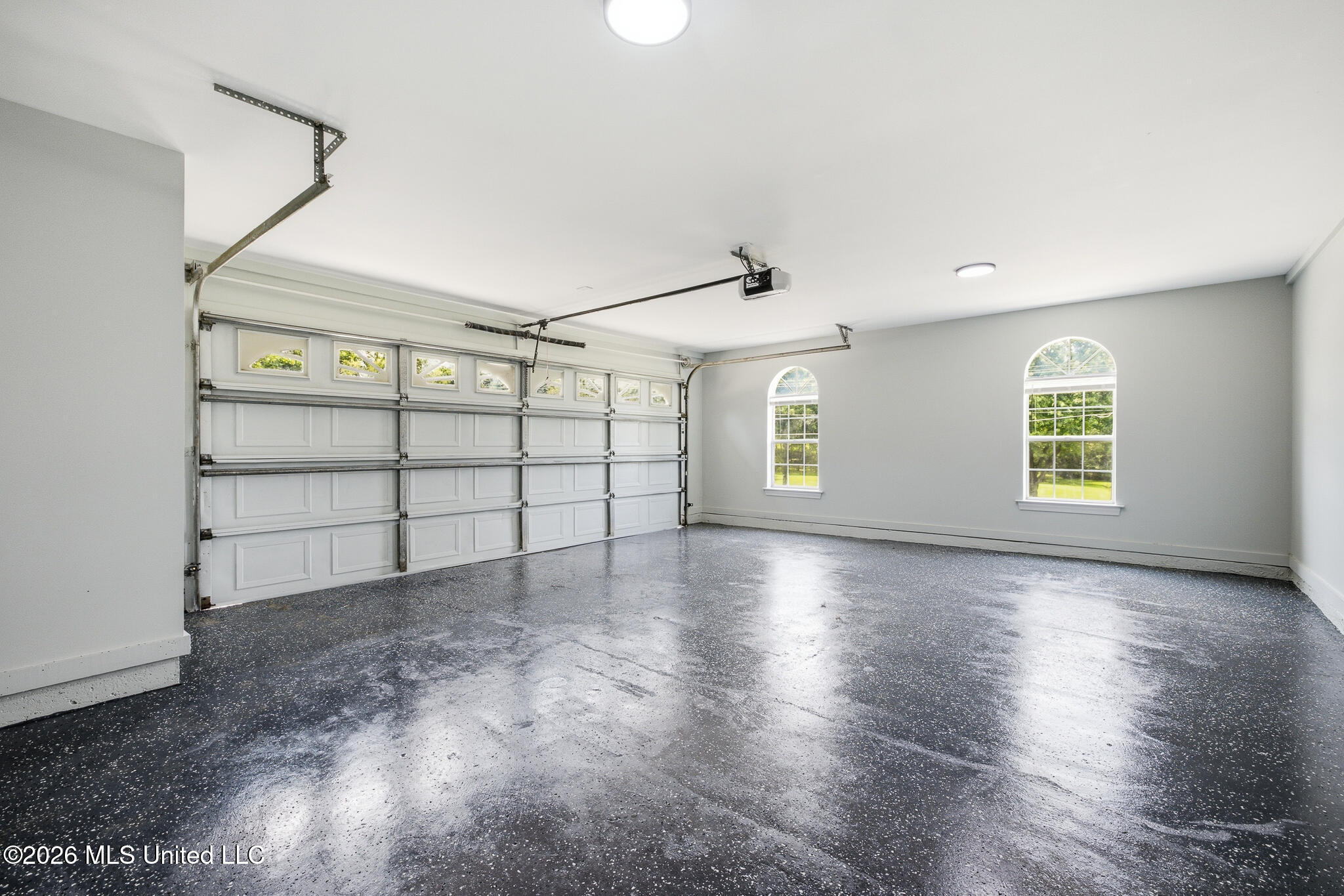 8690 Hunters Run Drive Property Photo 34