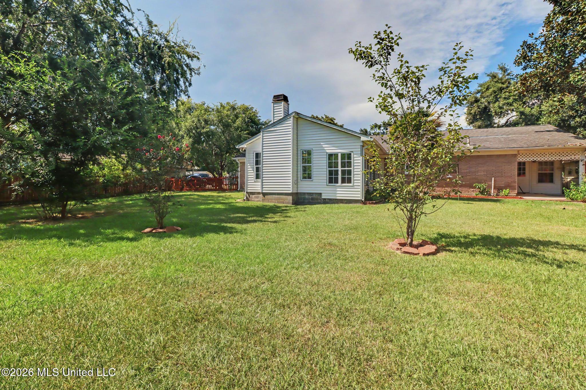 2137 Driftwood Drive Property Photo 21