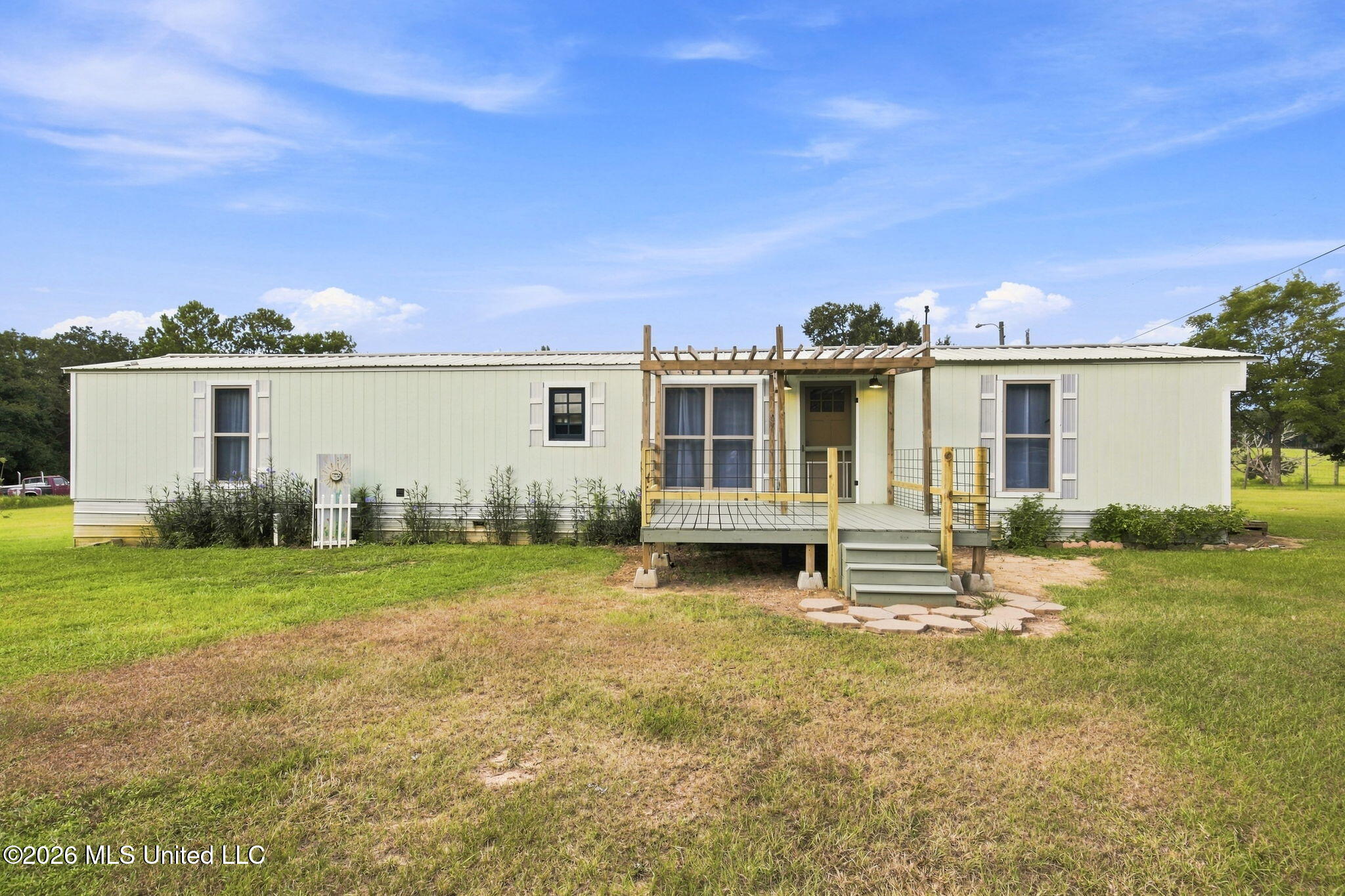 28233 Willie Malley Road Property Photo 1
