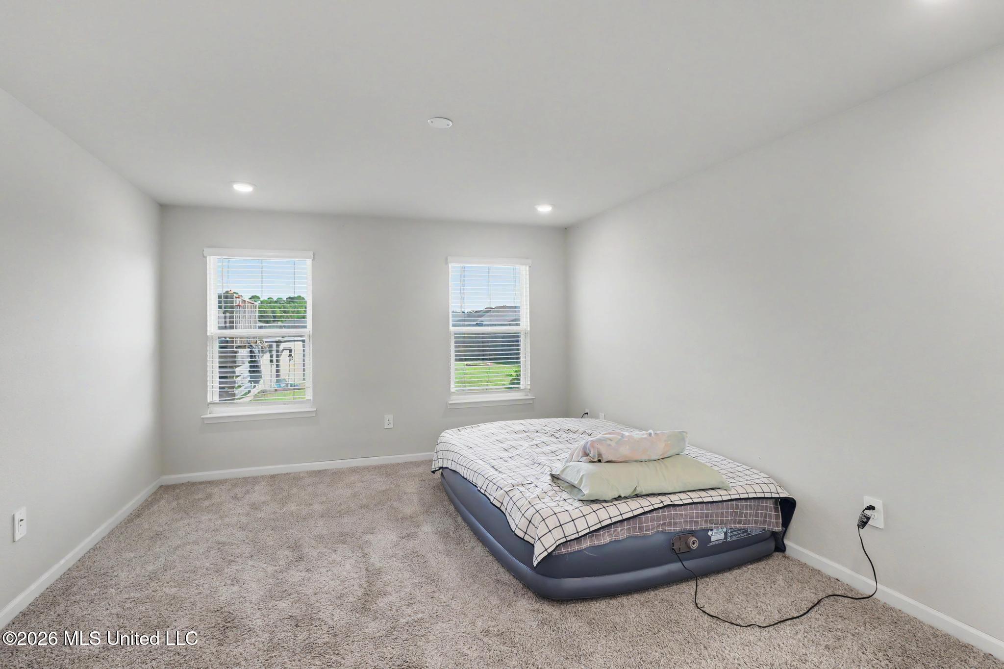 1059 Enclave Circle Property Photo 12