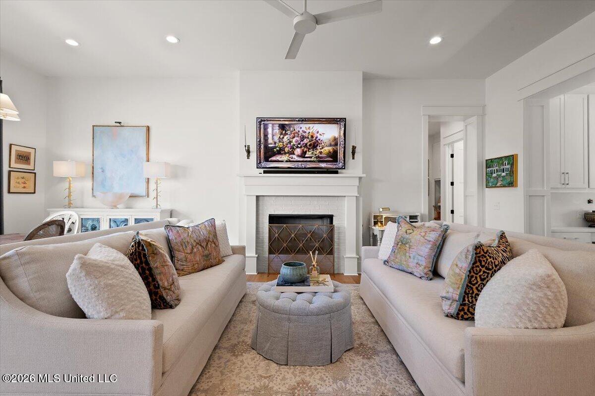 121 Andrew Jackson Street Property Photo 15