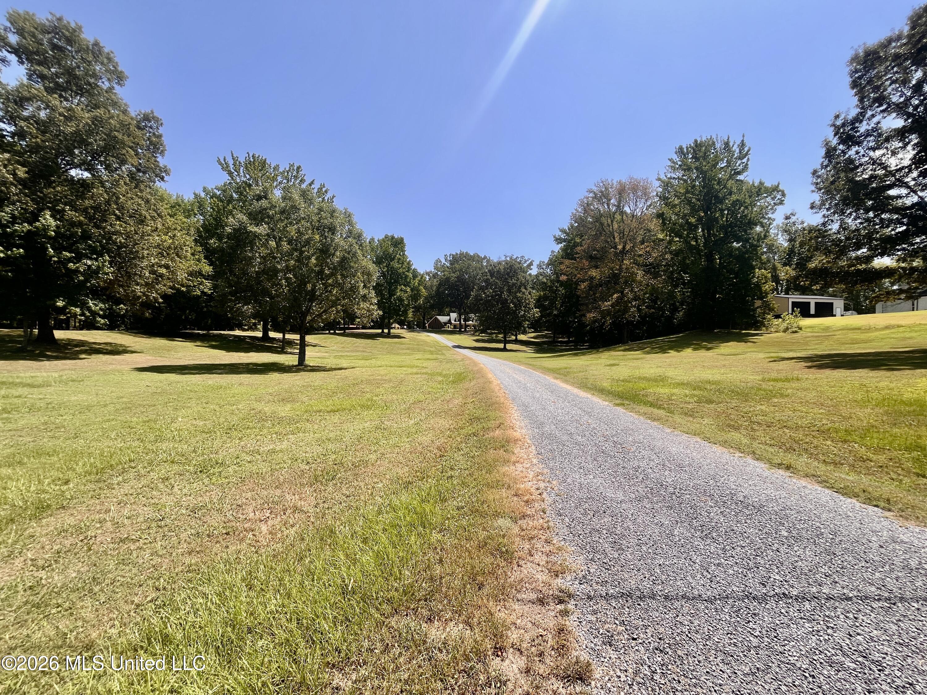 5560 Poplar Corner Road Property Photo 2