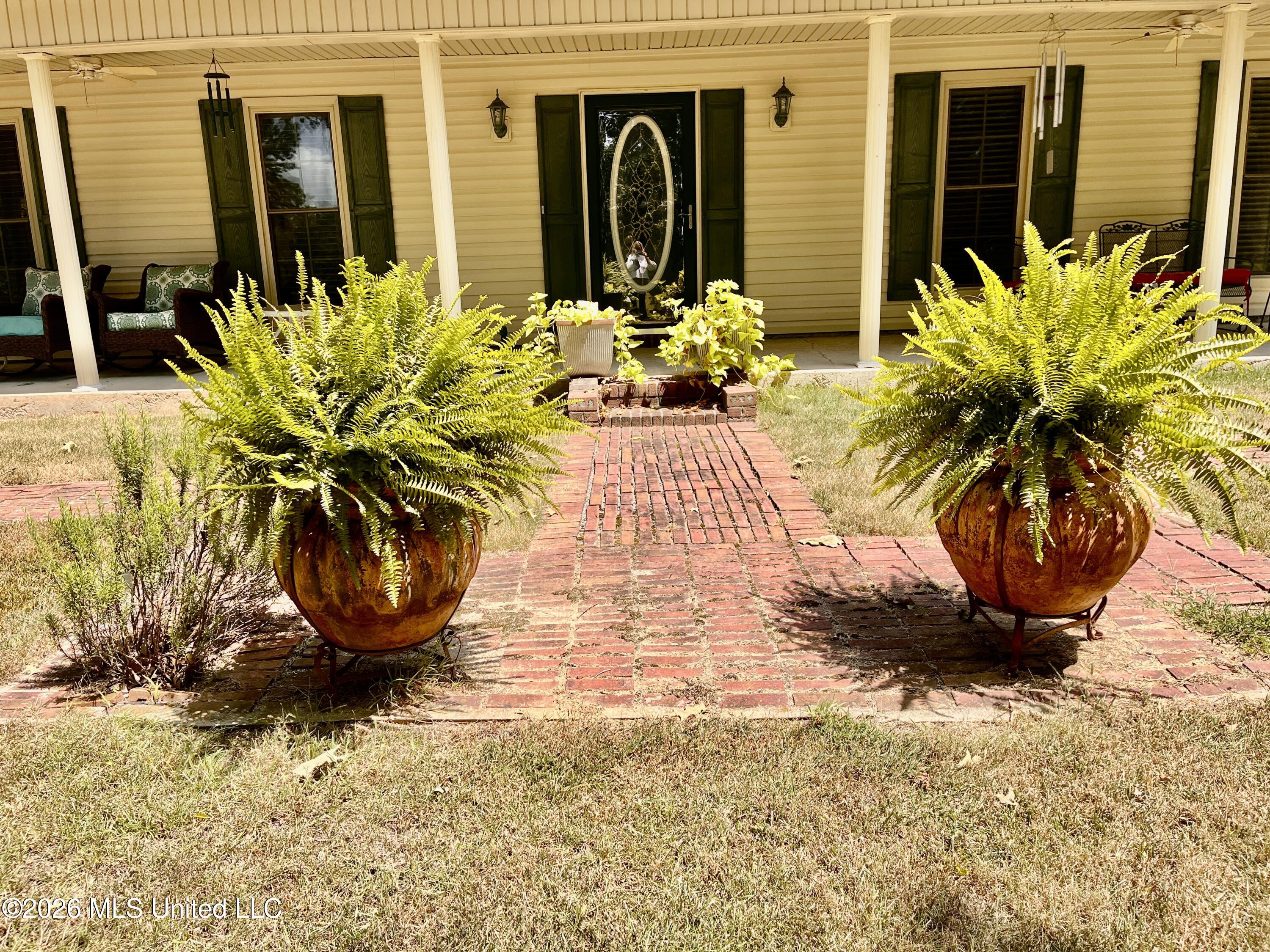 5560 Poplar Corner Road Property Photo 8