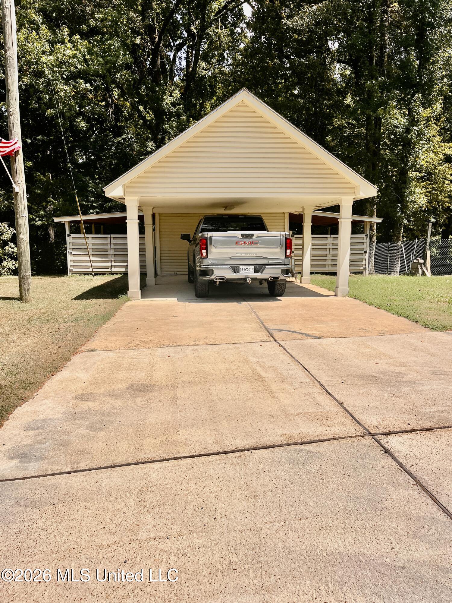 5560 Poplar Corner Road Property Photo 10