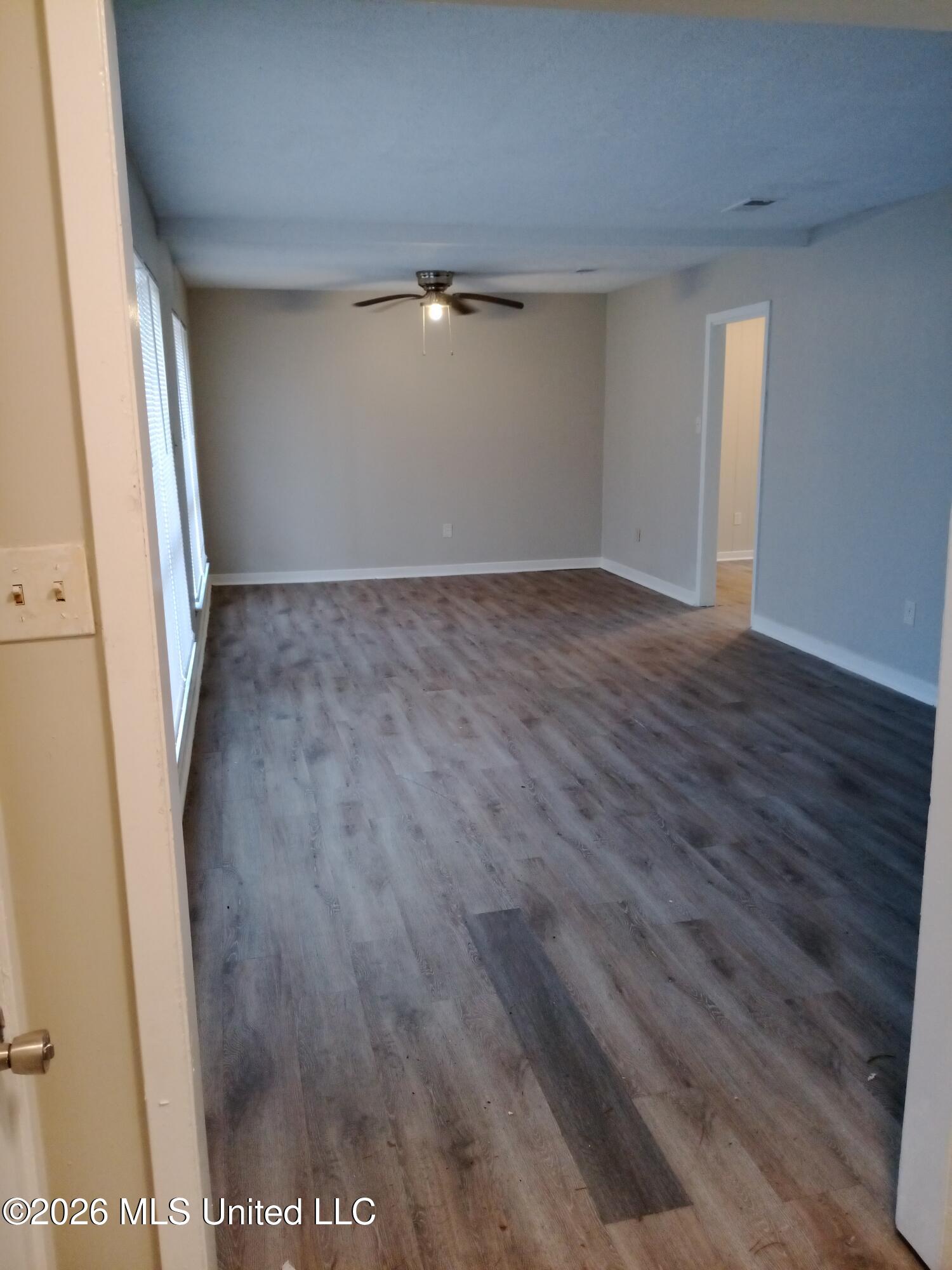 4344 California Avenue Property Photo 2