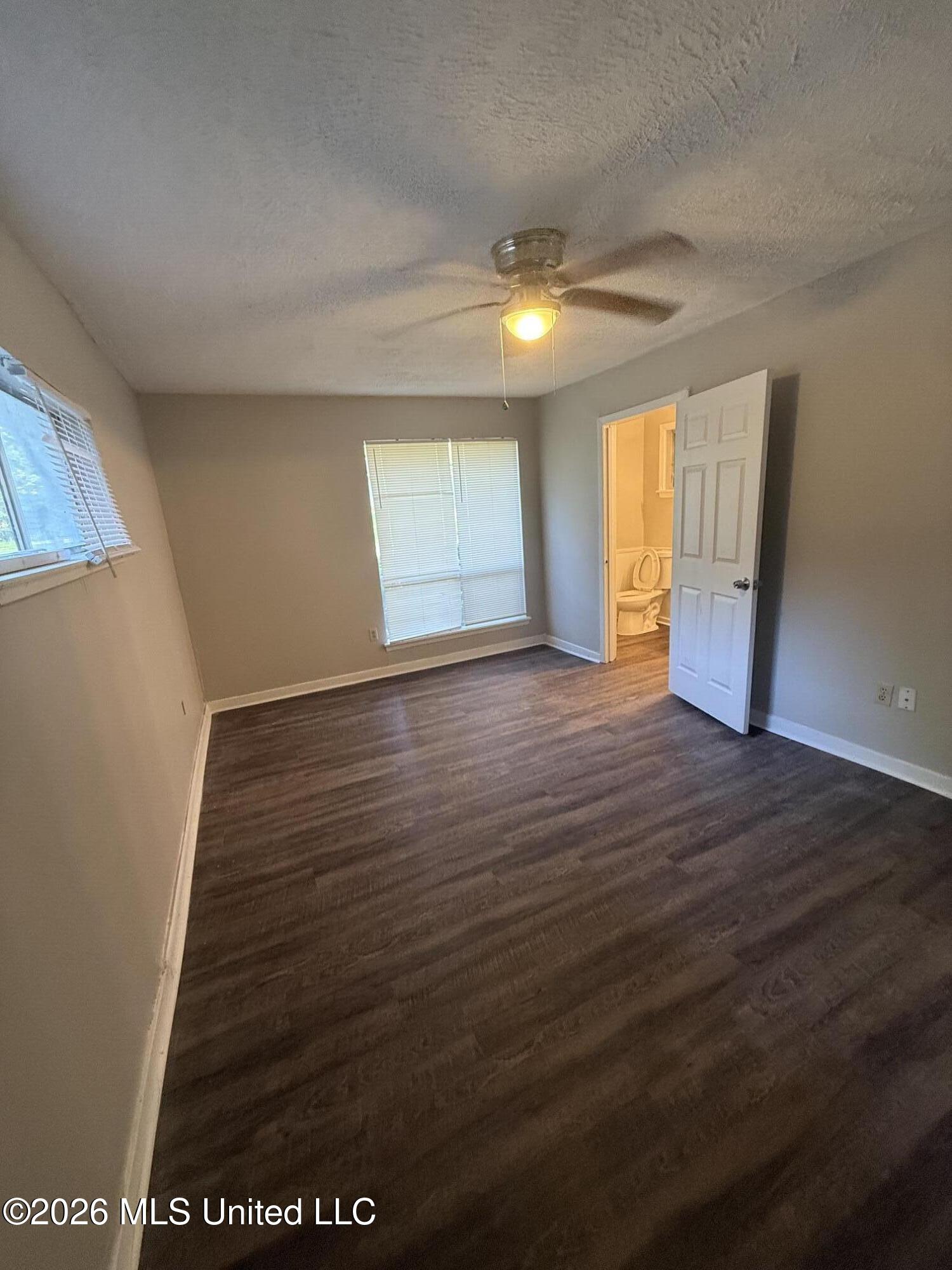 4344 California Avenue Property Photo 7