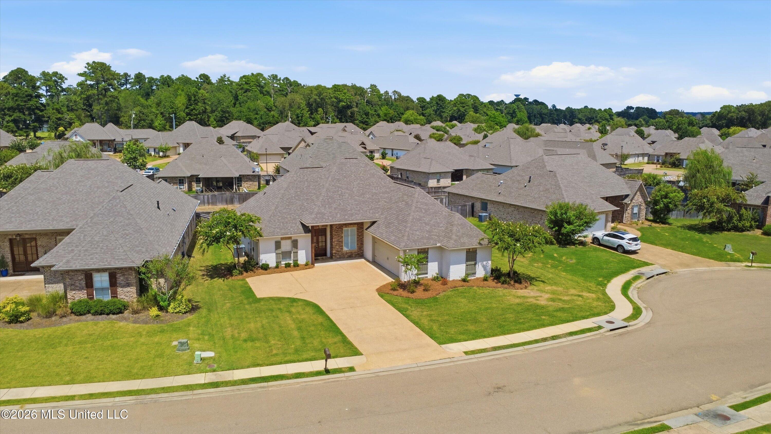 420 Emerald Trail Property Photo 33