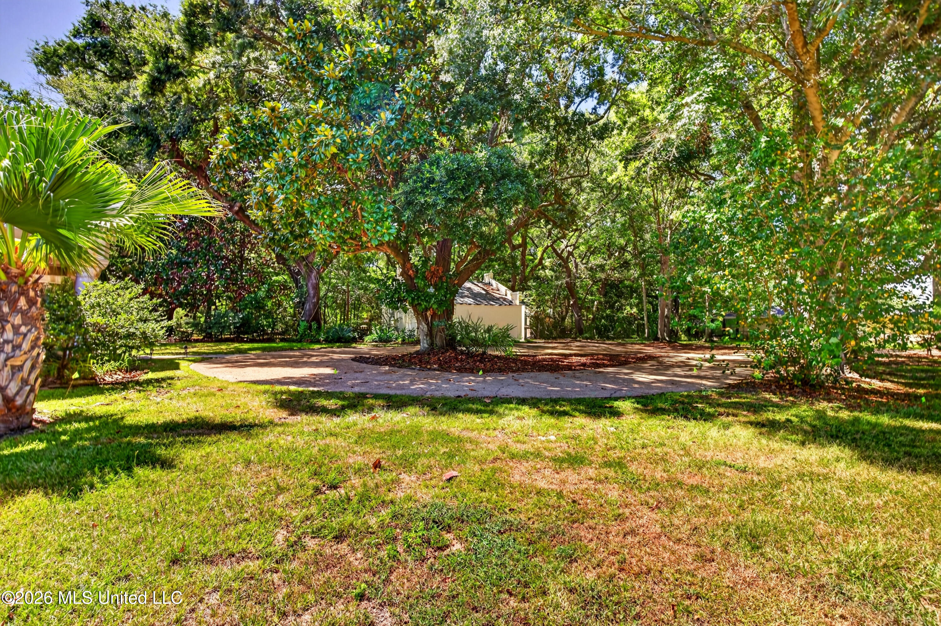 1401 Seacliffe Drive Property Photo 7