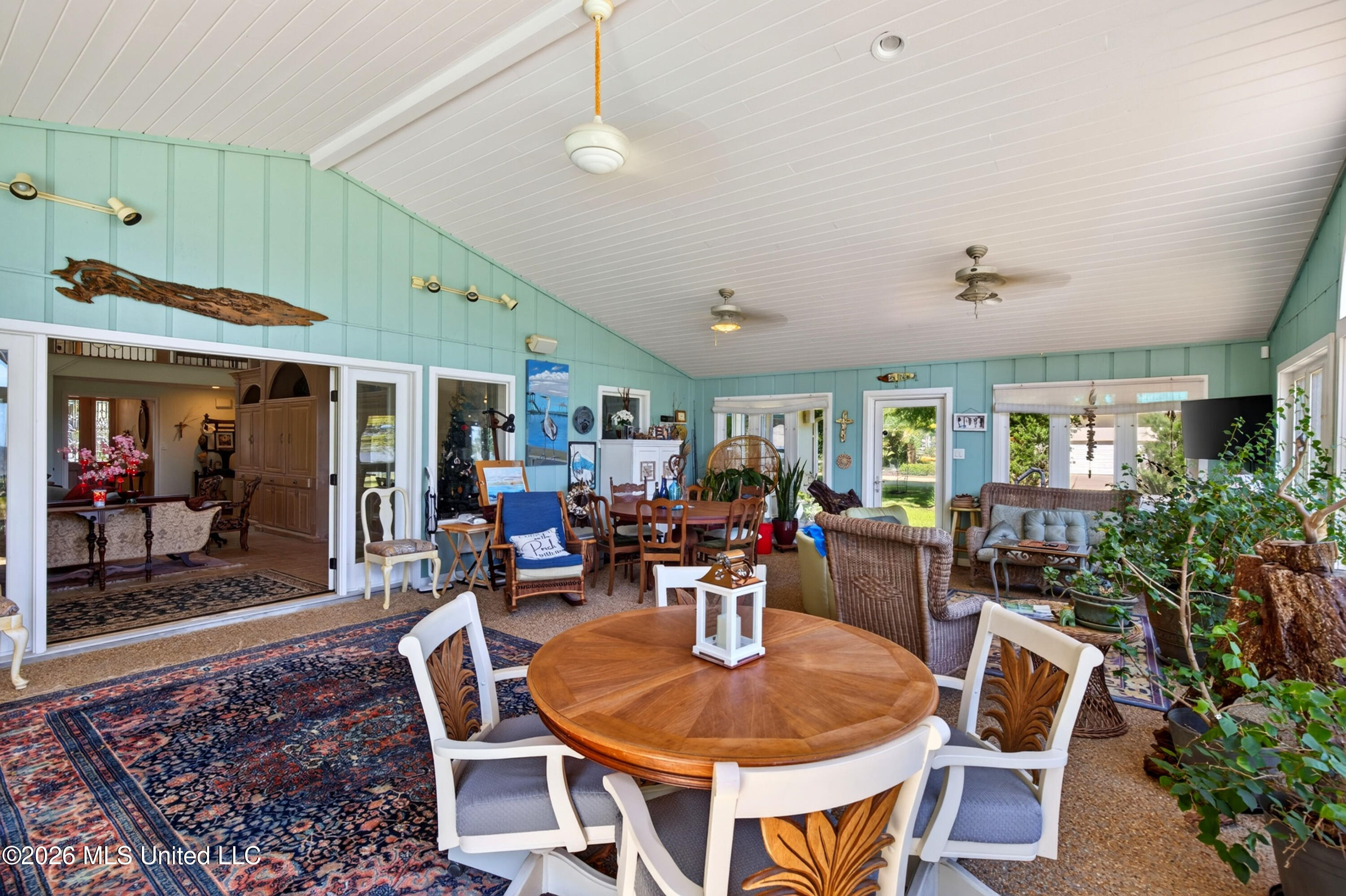 1401 Seacliffe Drive Property Photo 24